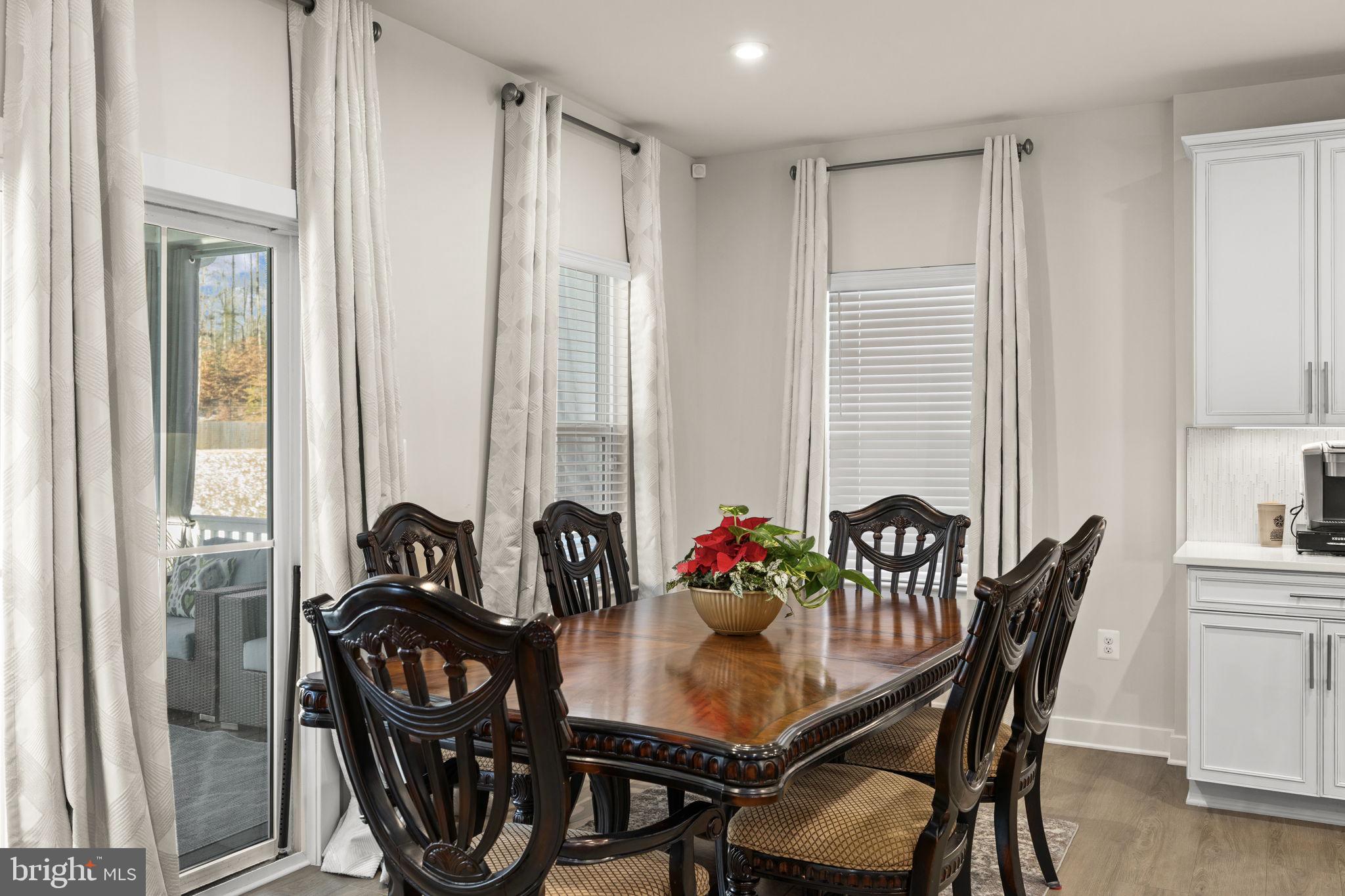 WOODBERRY MANOR - Residential