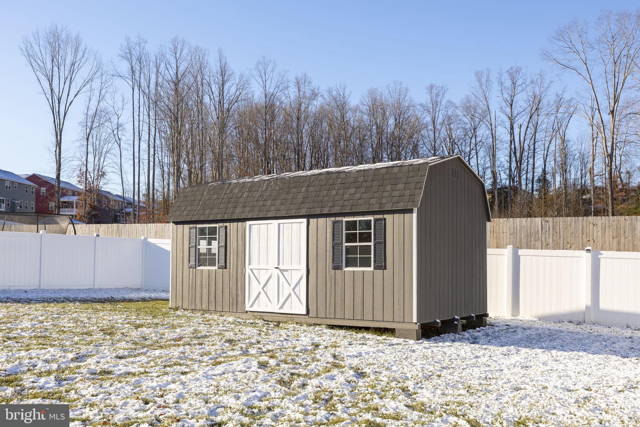 WOODBERRY MANOR - Residential