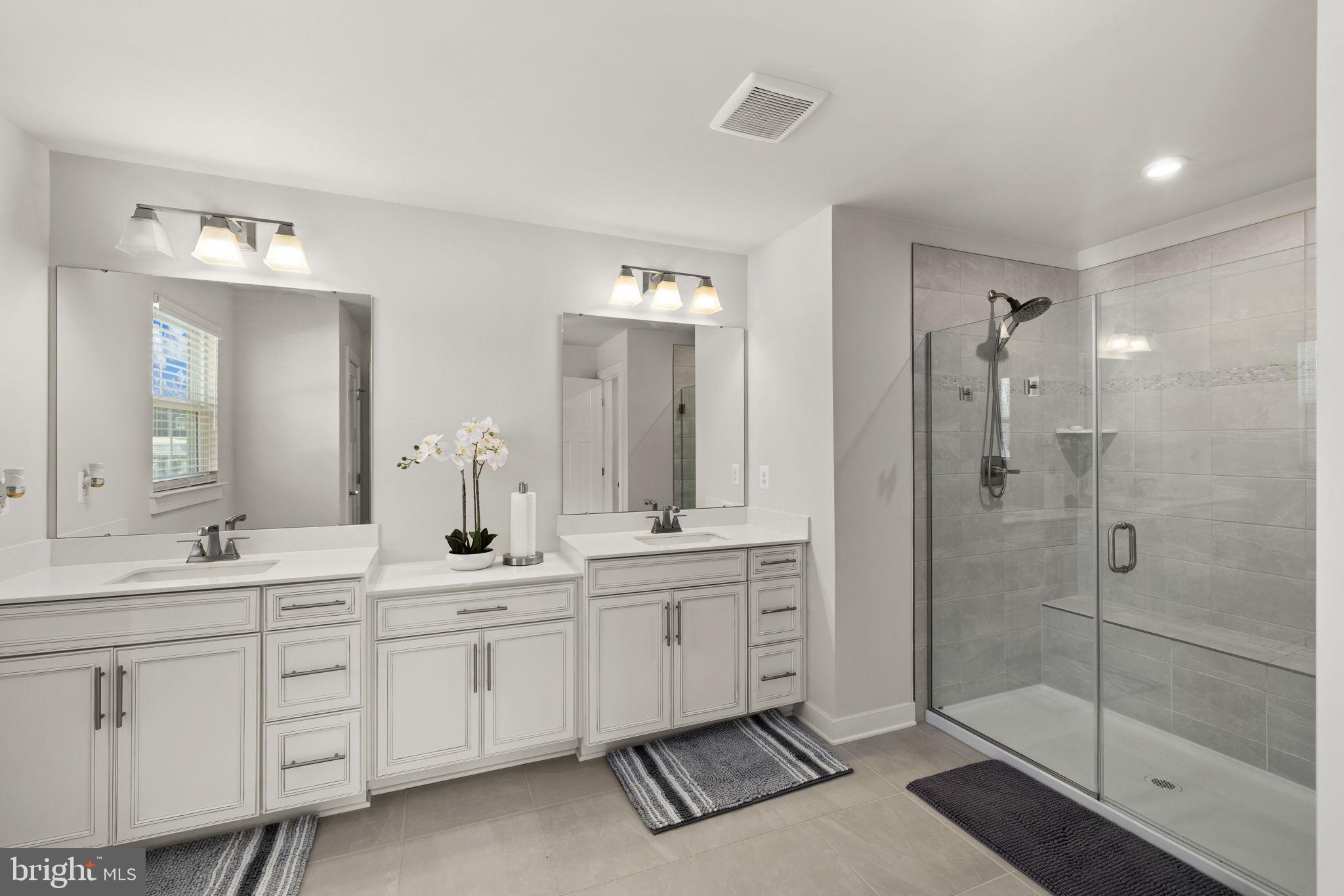 WOODBERRY MANOR - Residential