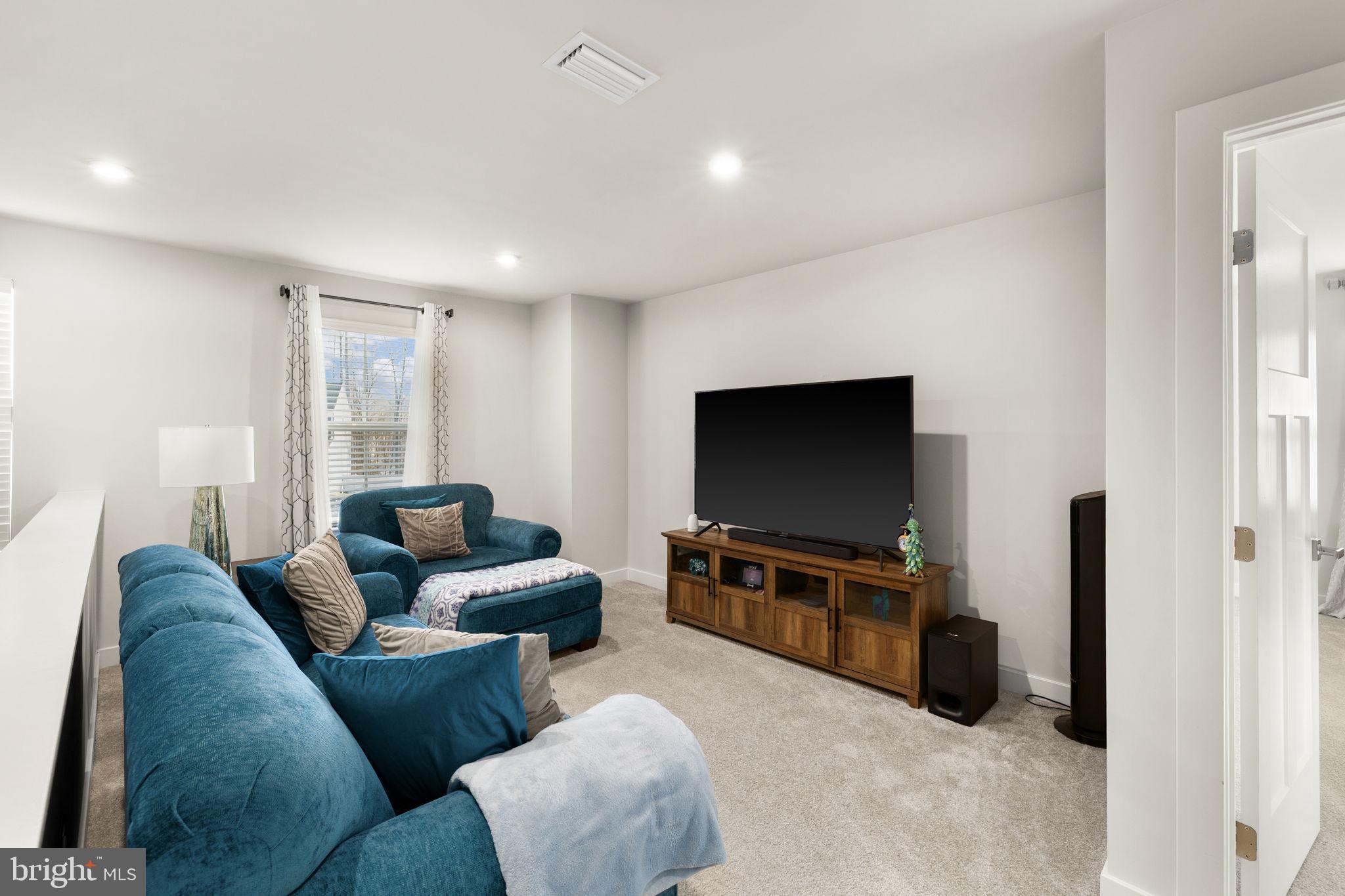 WOODBERRY MANOR - Residential