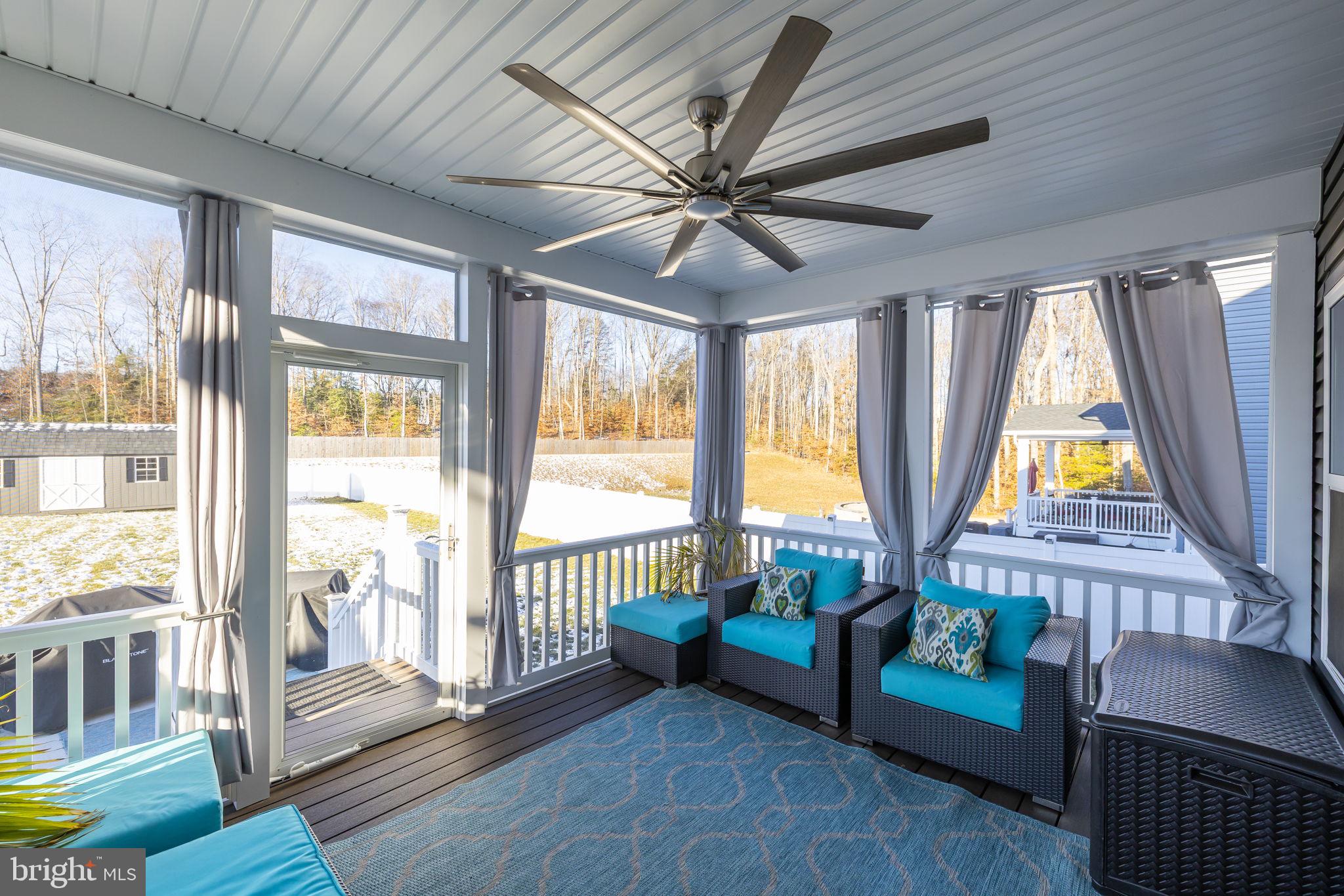 WOODBERRY MANOR - Residential