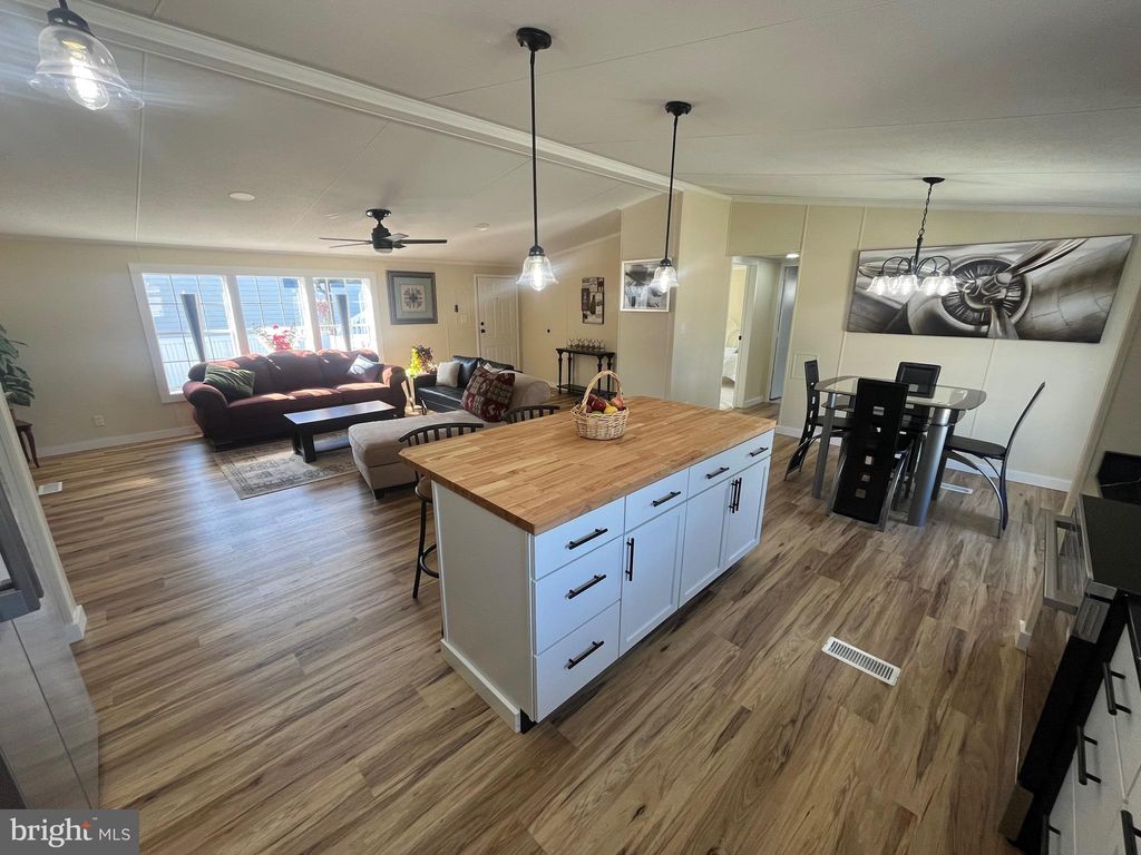 Photo of 102 Clearfield Court E, LANCASTER, PA 17603 (MLS # PALA2077212)