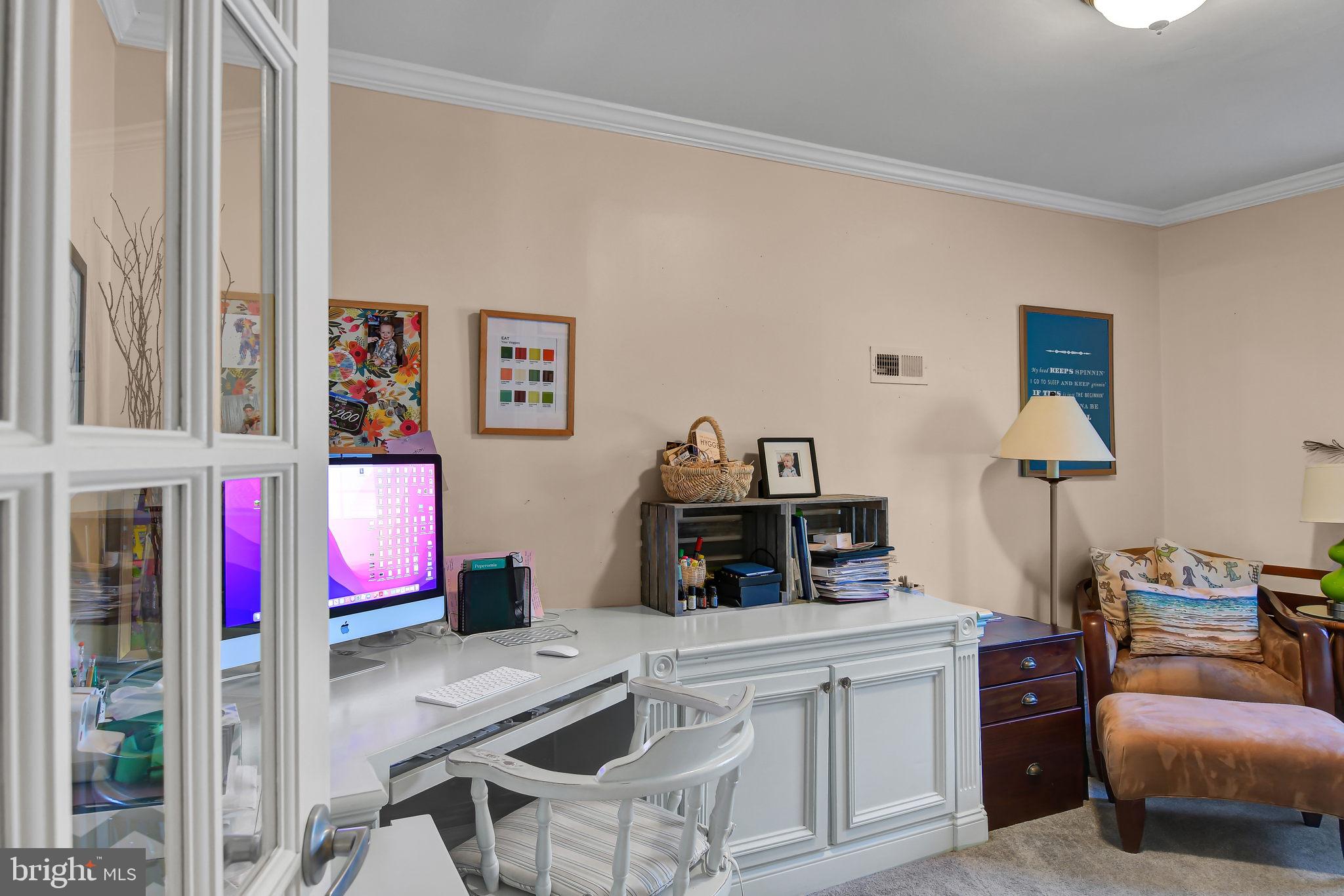 PIMMIT HILLS - Residential