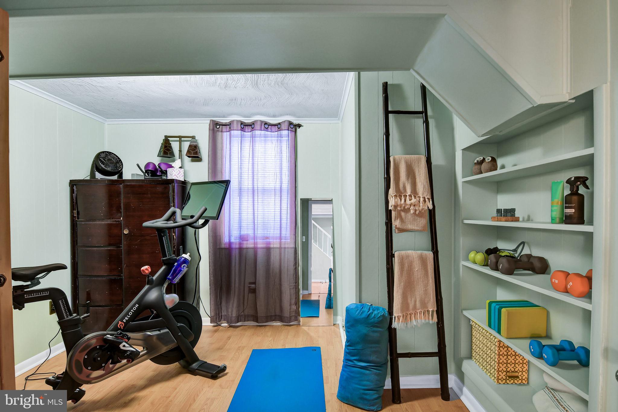 PIMMIT HILLS - Residential