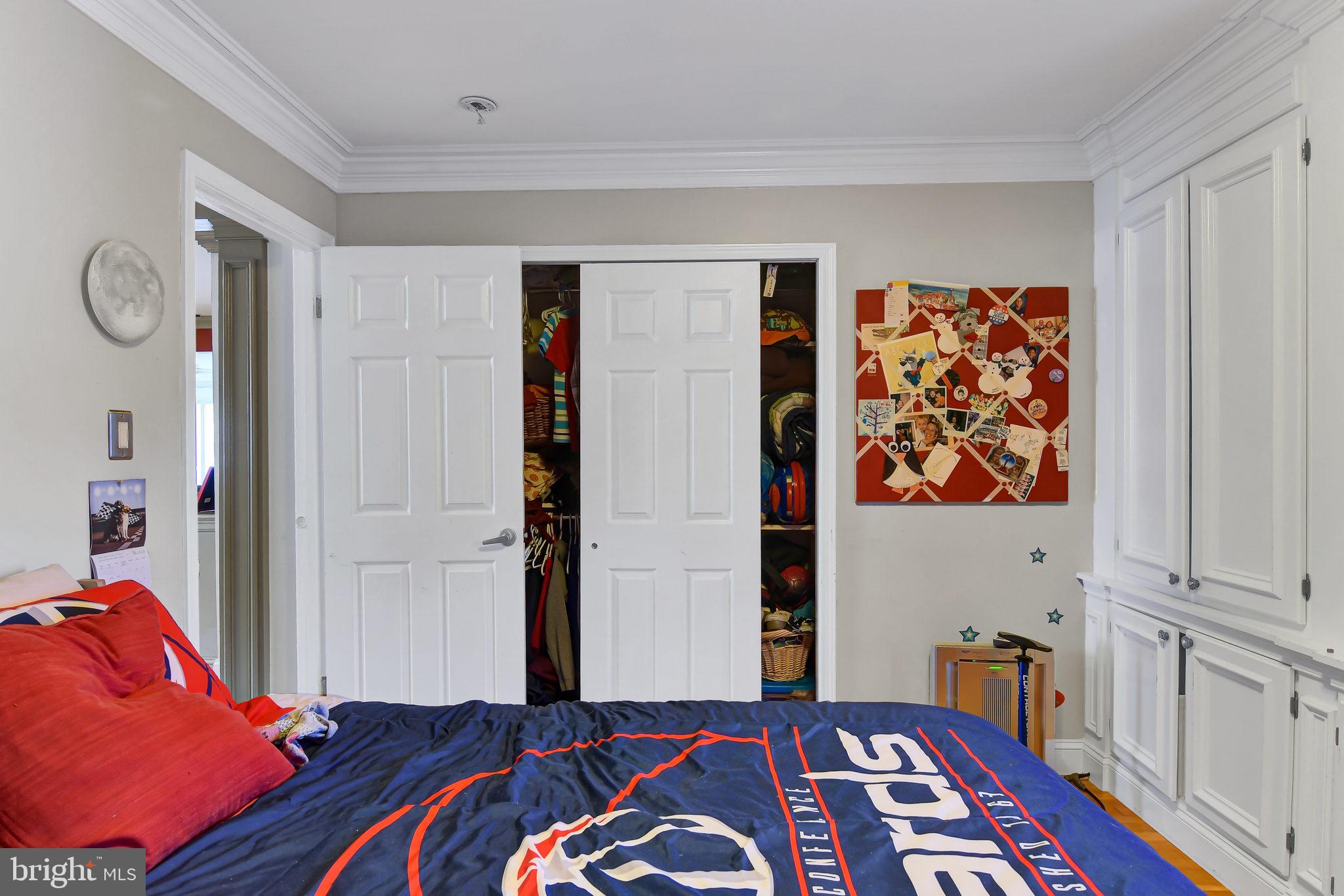 PIMMIT HILLS - Residential