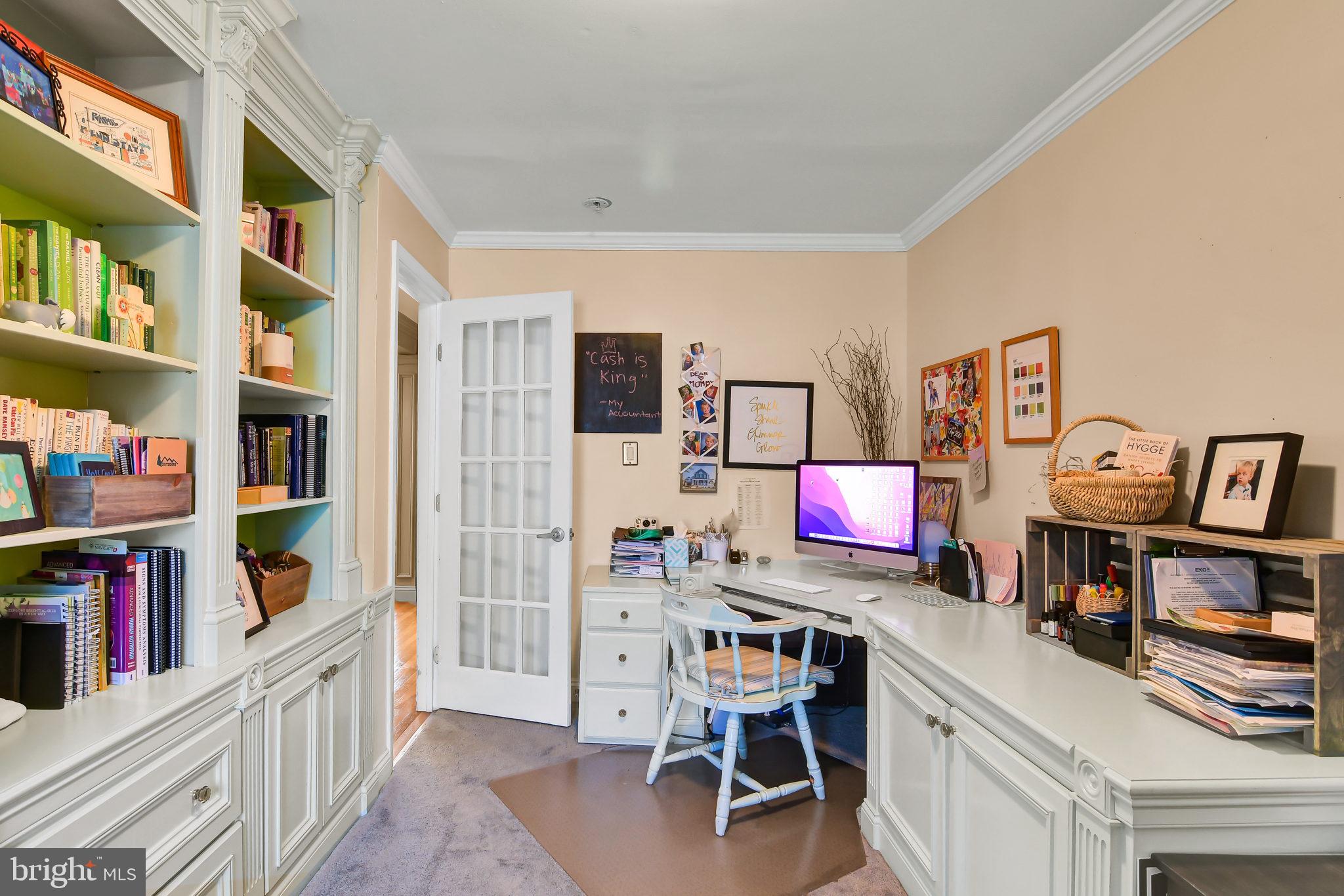 PIMMIT HILLS - Residential