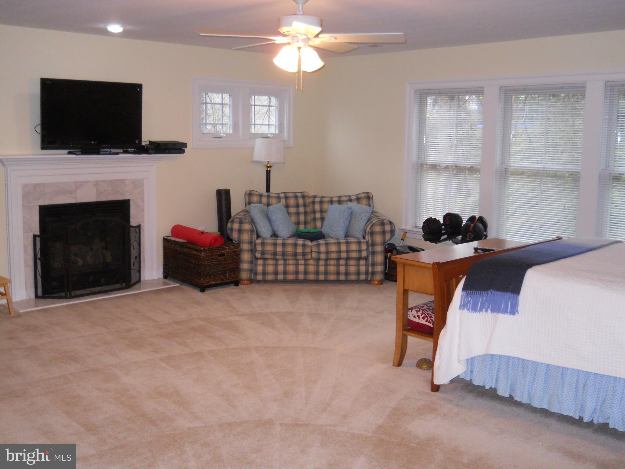 ELLISON HEIGHTS - Residential Lease