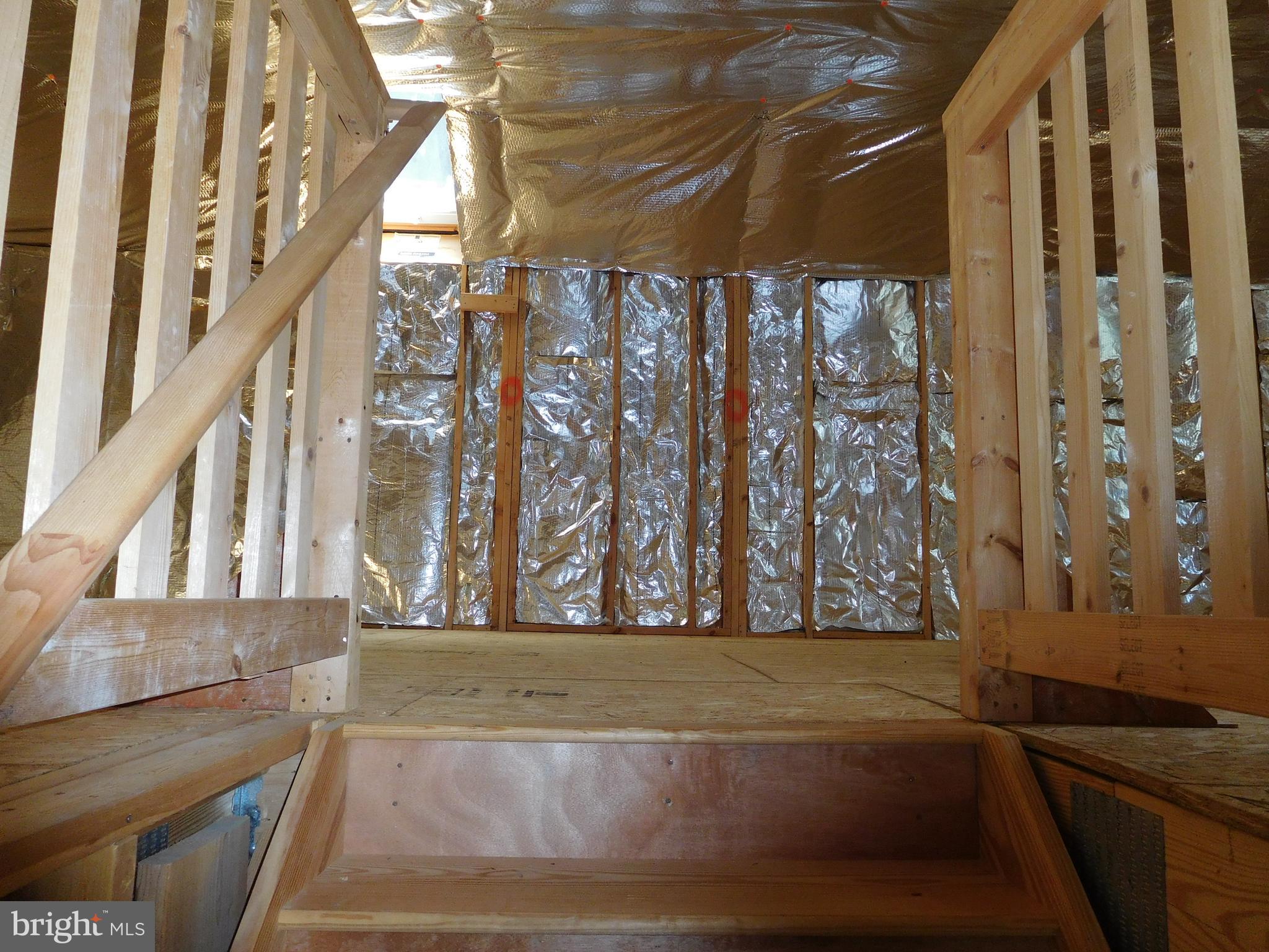 ELLISON HEIGHTS - Residential Lease