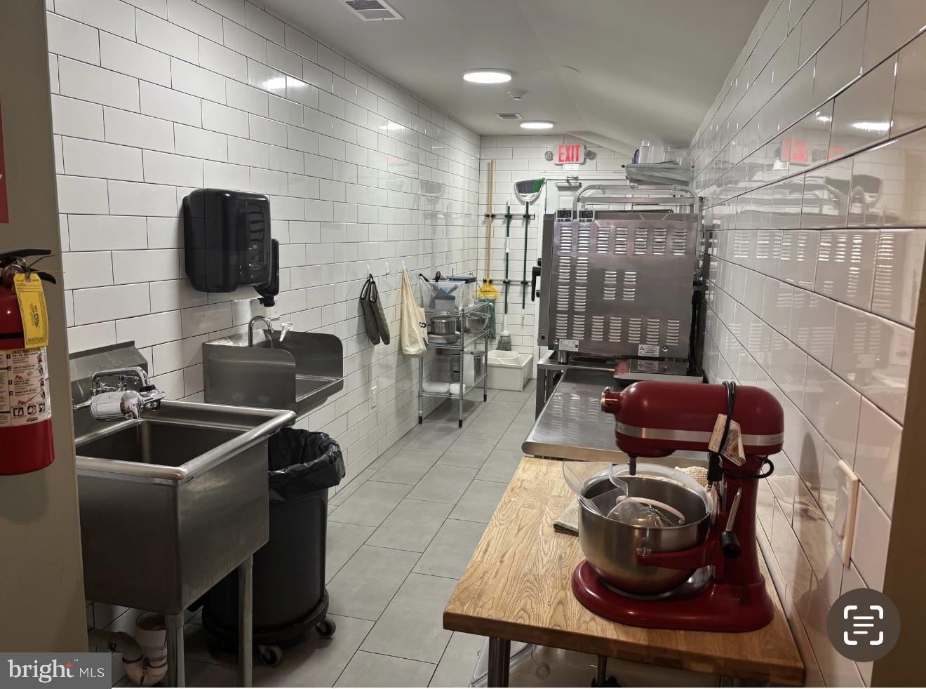 WEST CHESTER - Commercial Lease