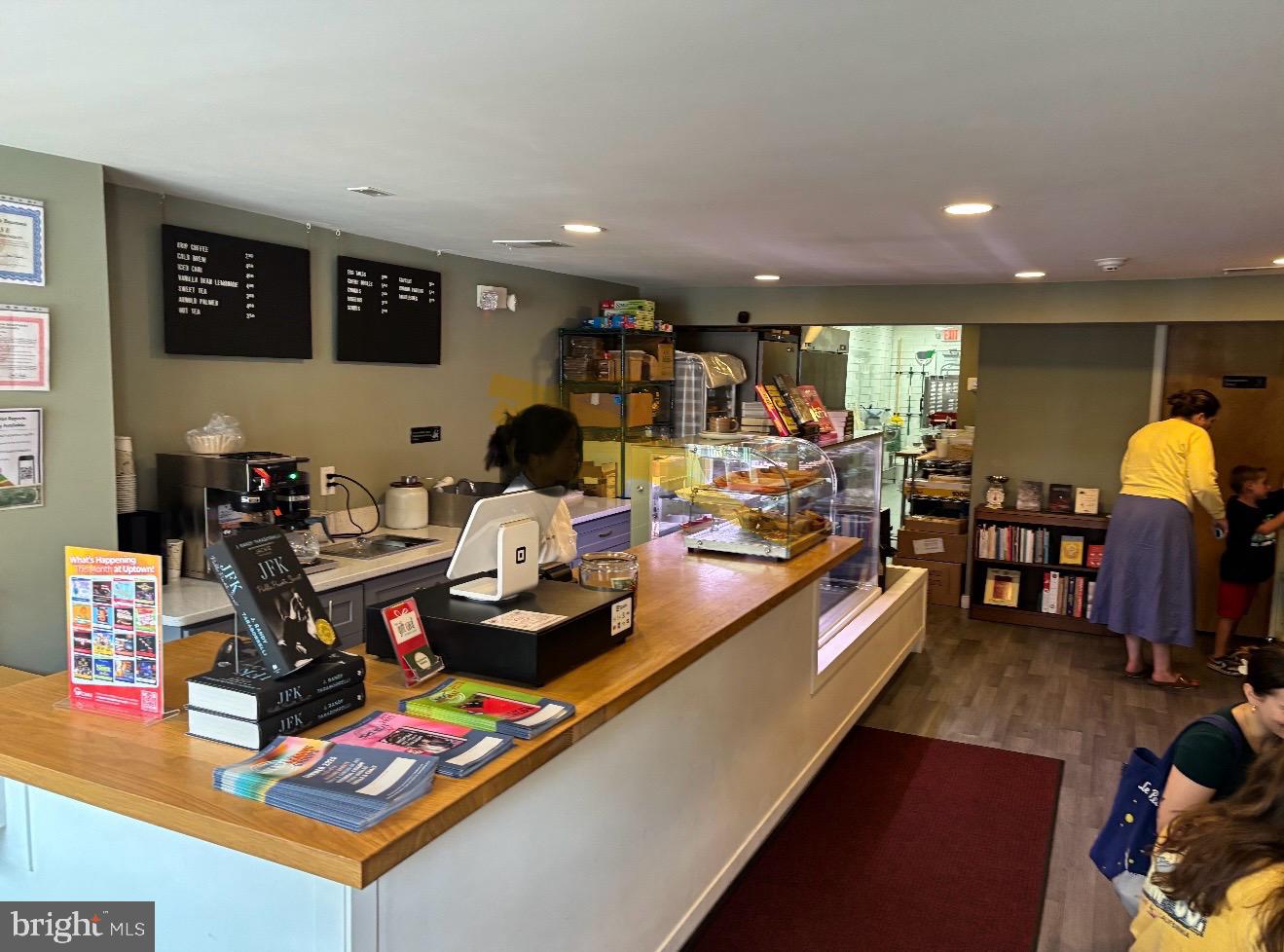 WEST CHESTER - Commercial Lease