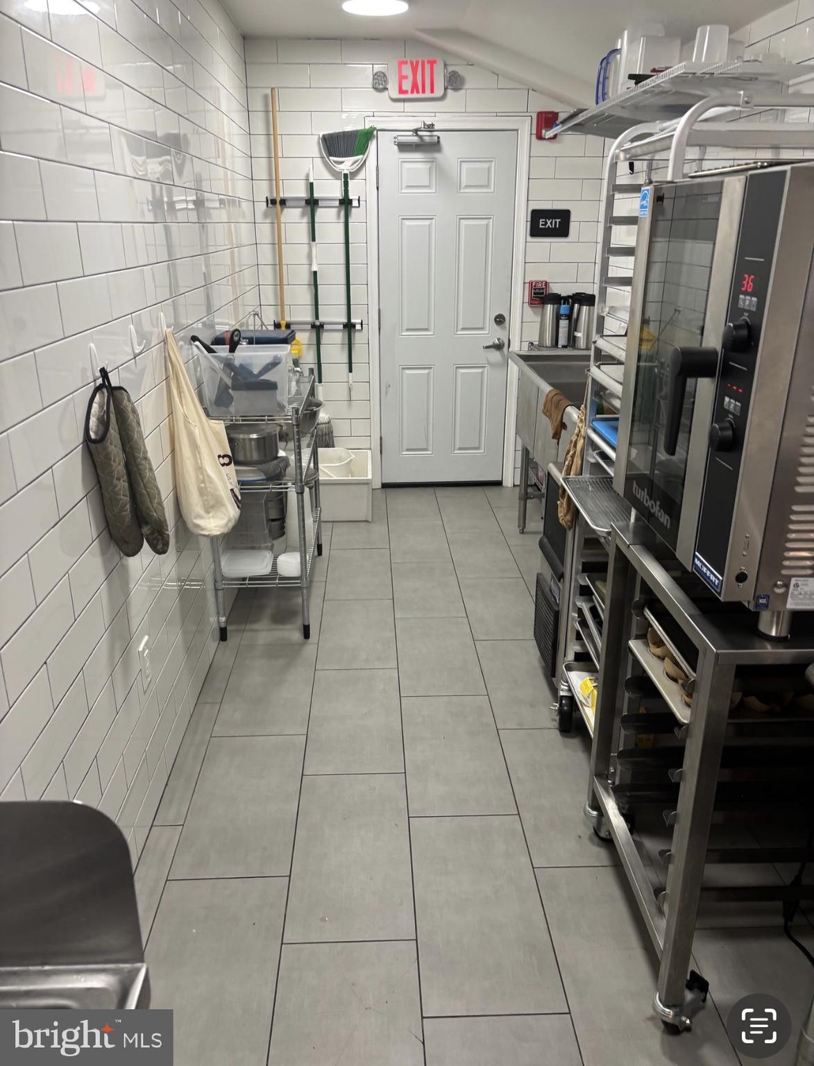 WEST CHESTER - Commercial Lease