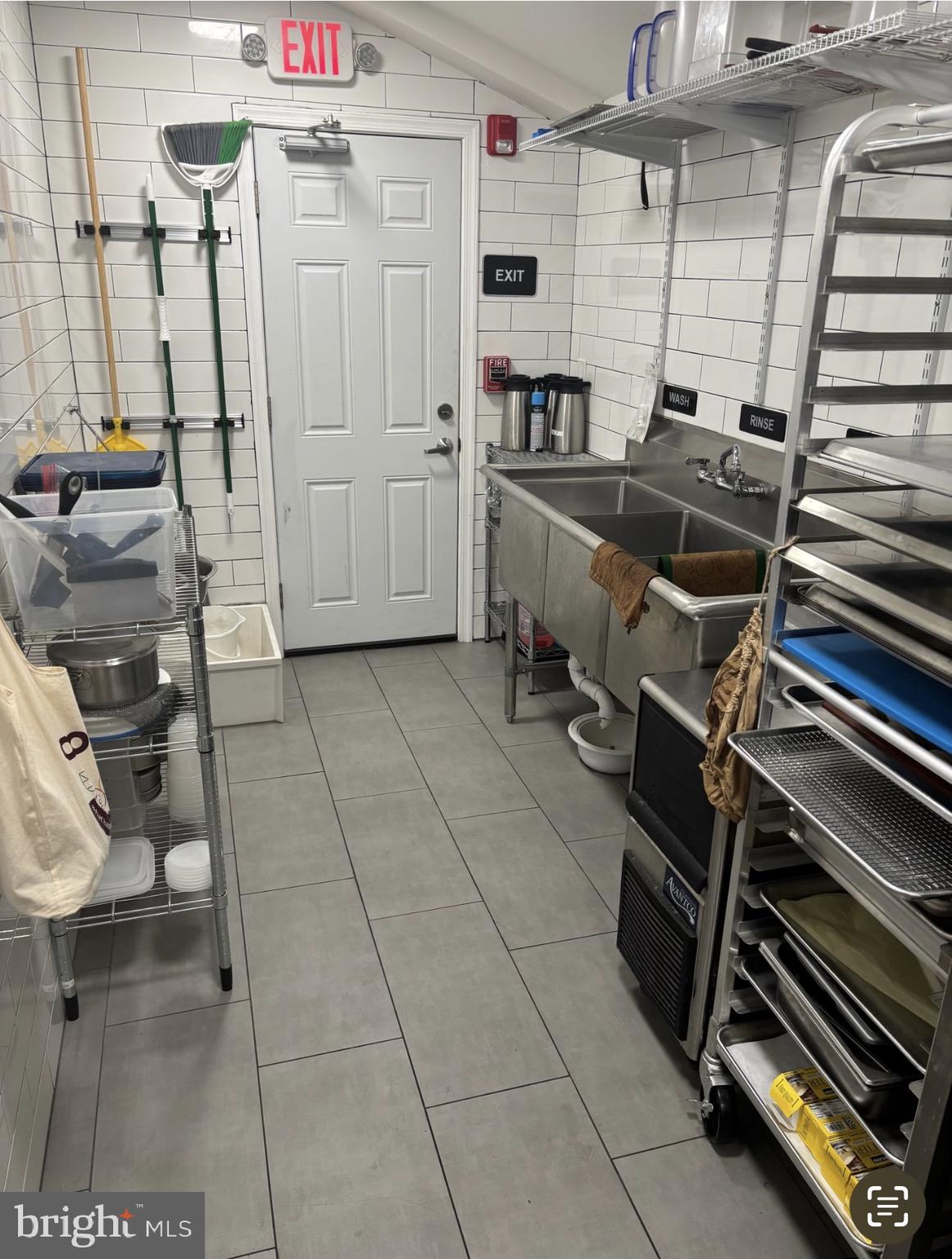 WEST CHESTER - Commercial Lease