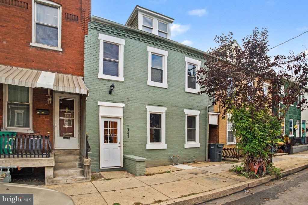 Photo of 341 S Prince Street, LANCASTER, PA 17603 (MLS # PALA2090588)