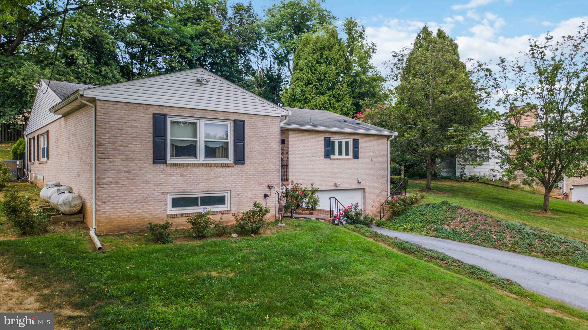 1146 COUNTRYSIDE DRIVE