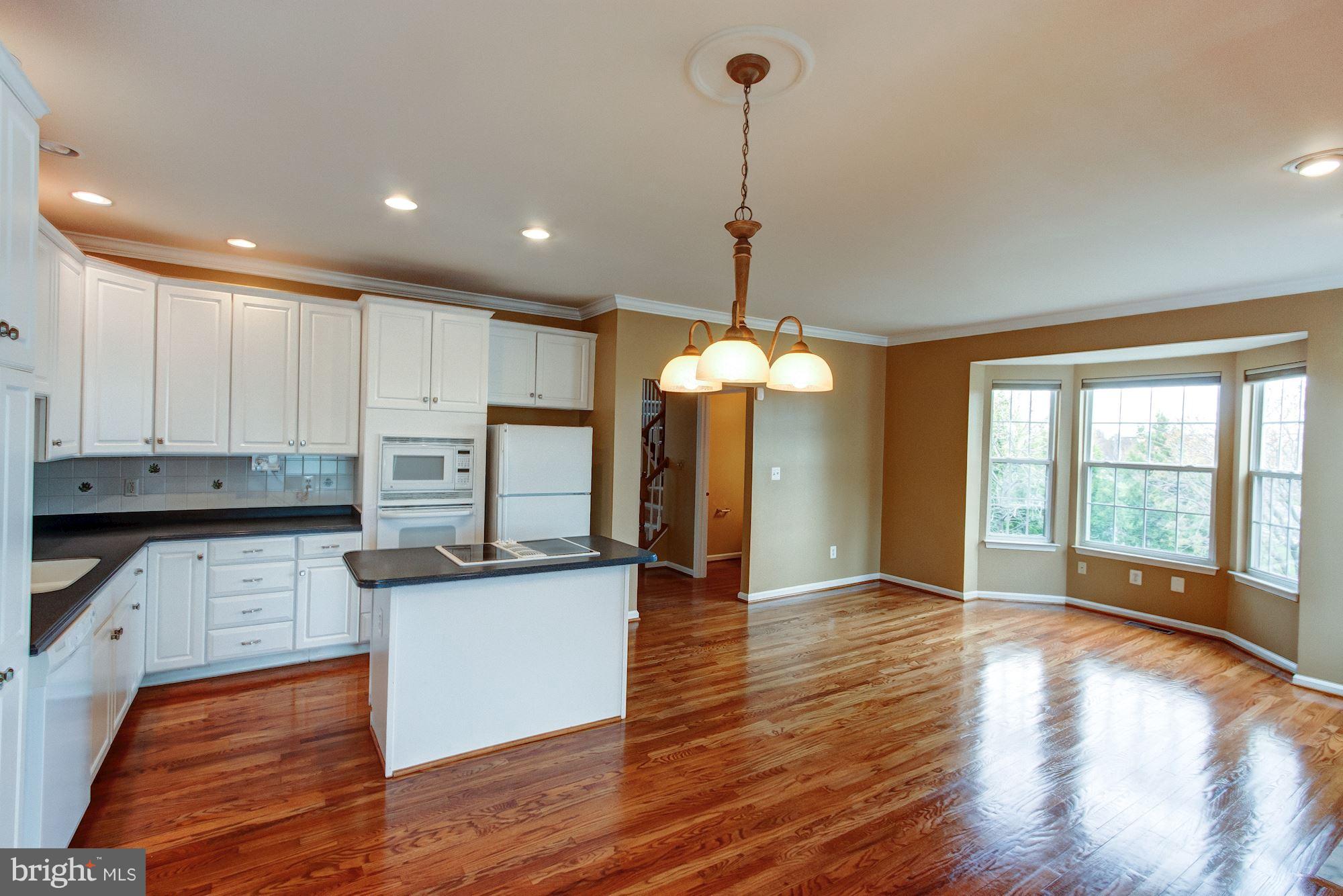 FARMWELL HUNT - Residential