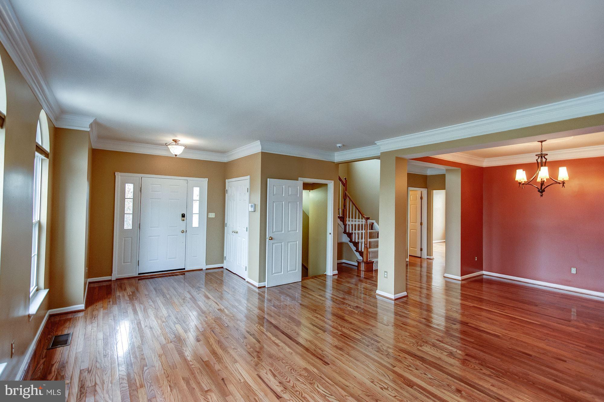 FARMWELL HUNT - Residential