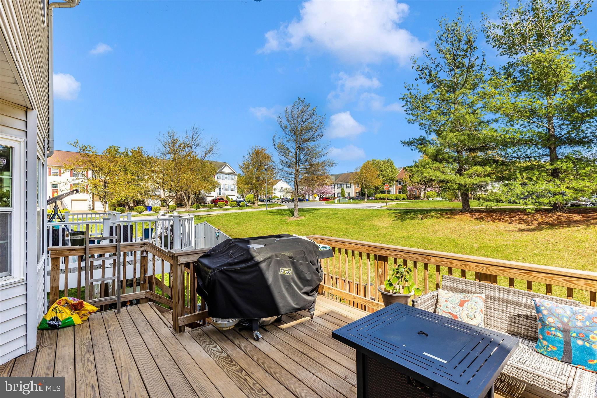 SPRING RIDGE - Residential