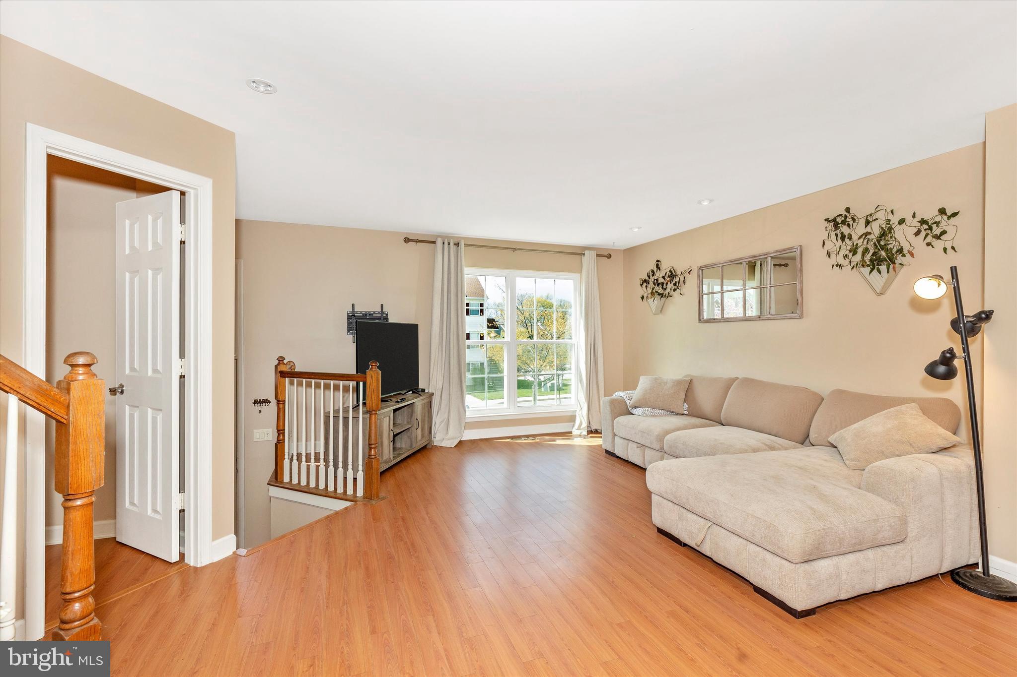 SPRING RIDGE - Residential