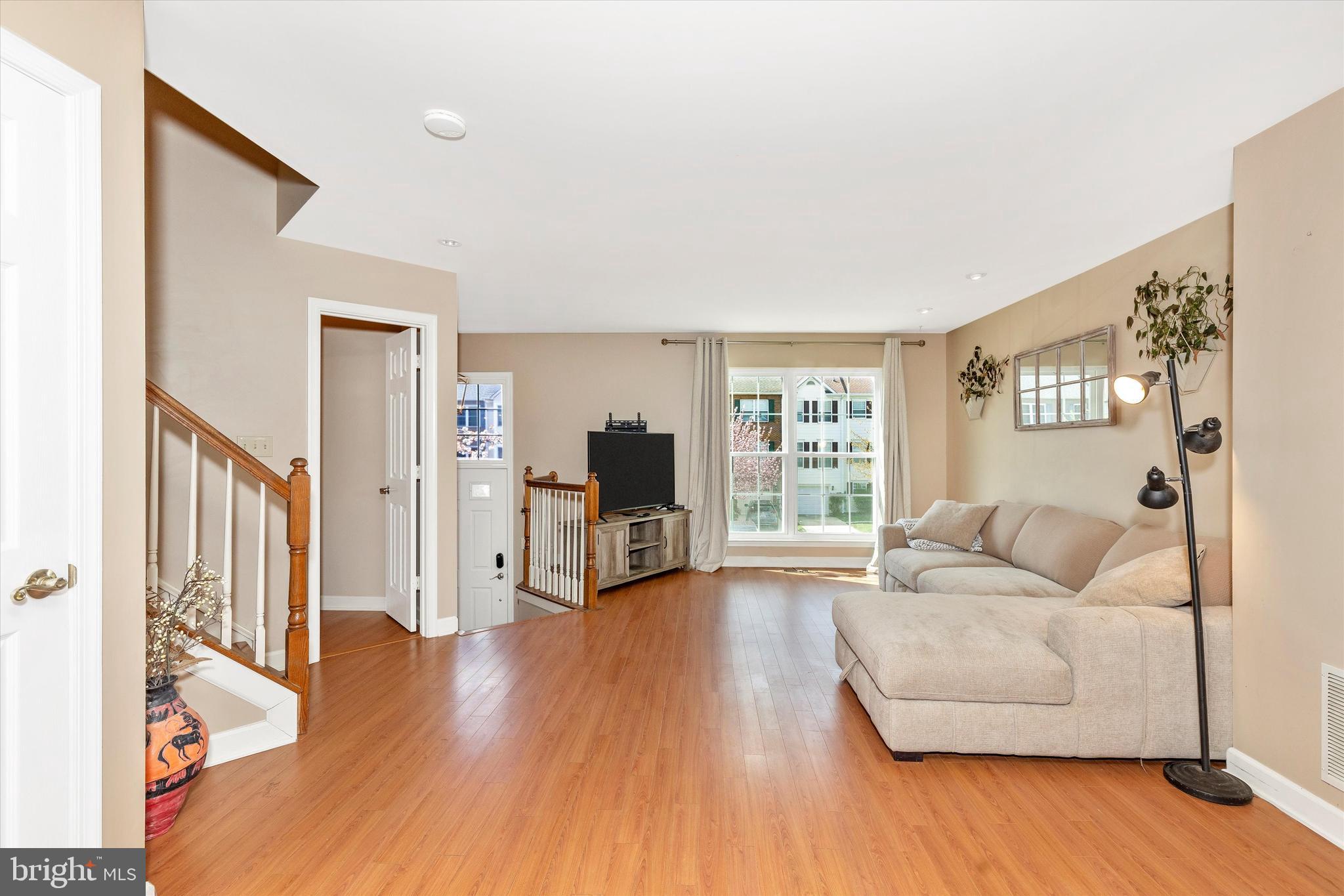 SPRING RIDGE - Residential