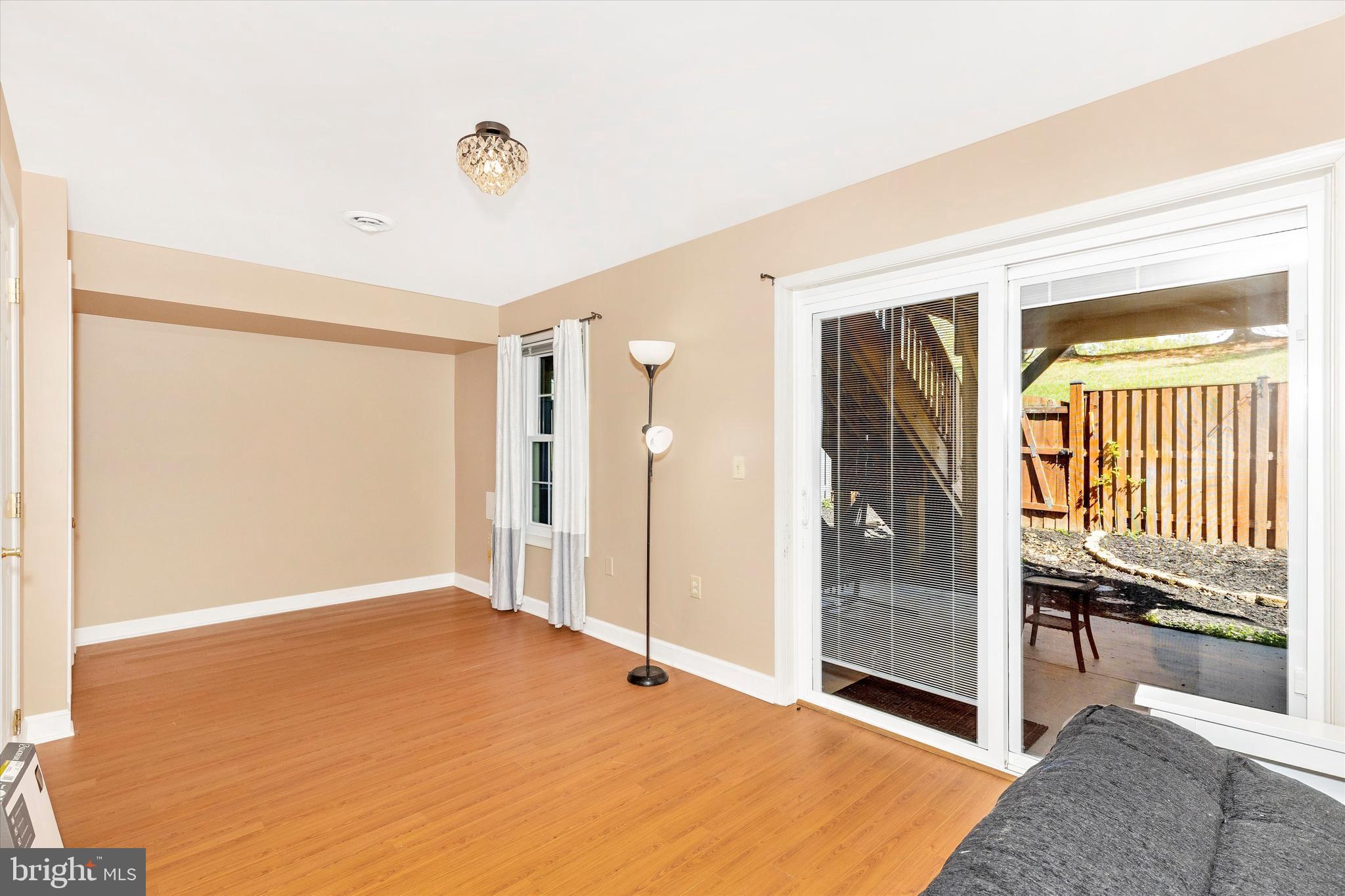 SPRING RIDGE - Residential