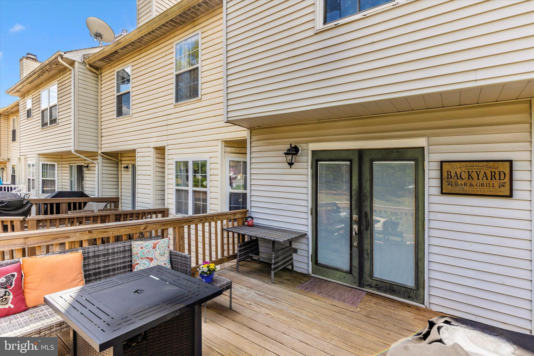 SPRING RIDGE - Residential