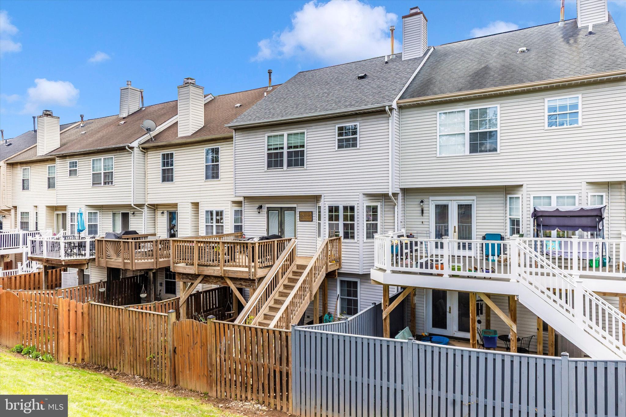 SPRING RIDGE - Residential