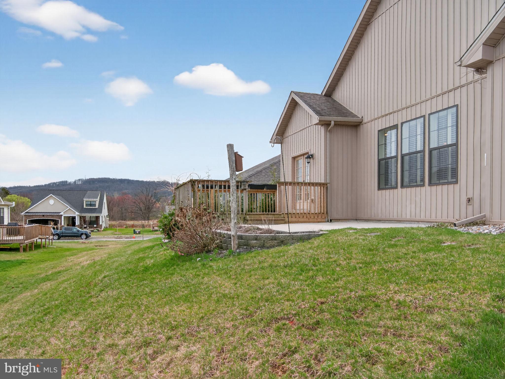 INDIAN CREEK - Residential