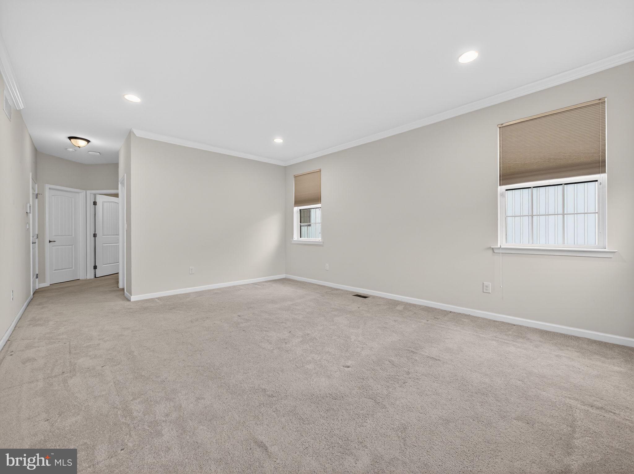 INDIAN CREEK - Residential