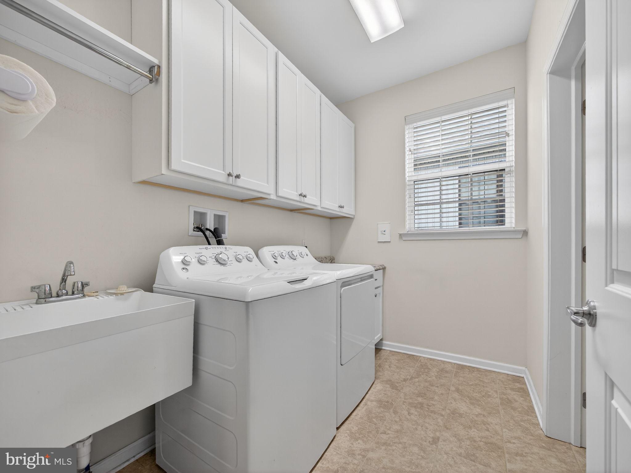 INDIAN CREEK - Residential