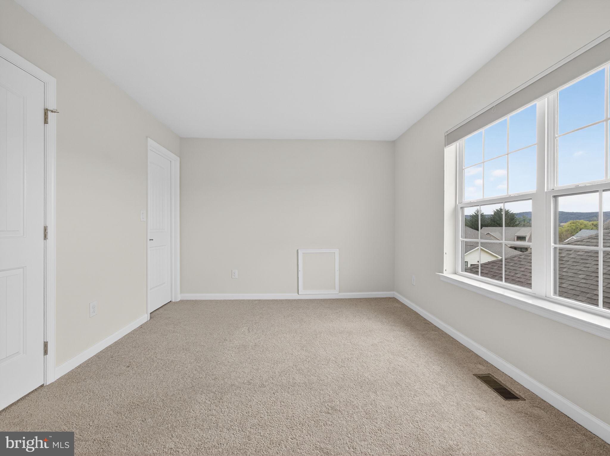 INDIAN CREEK - Residential