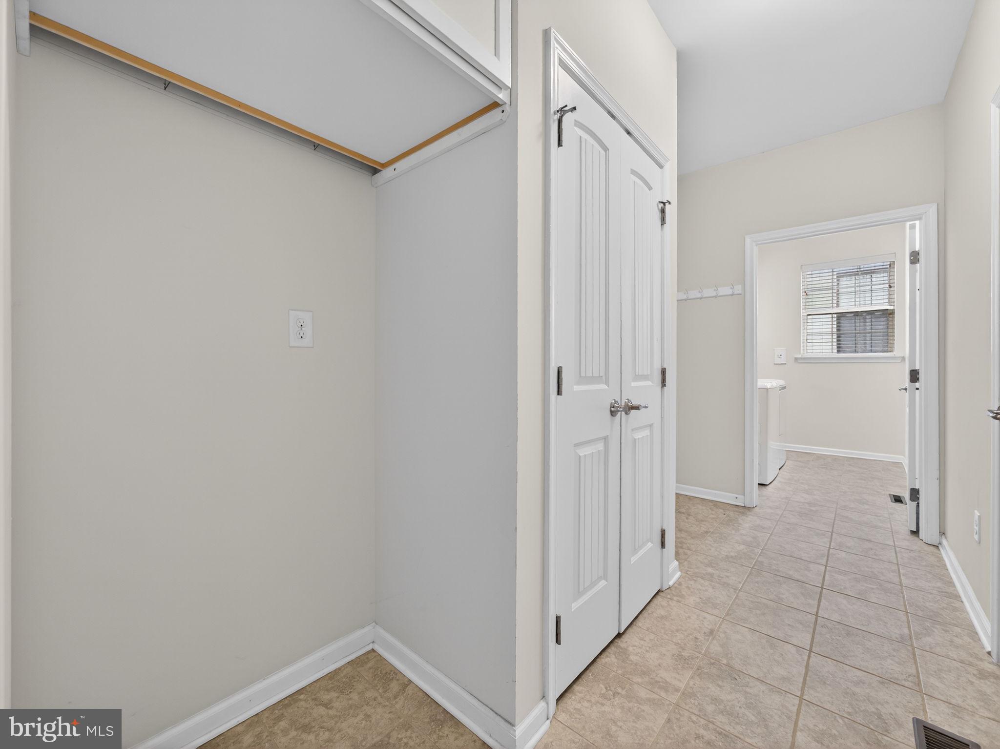 INDIAN CREEK - Residential