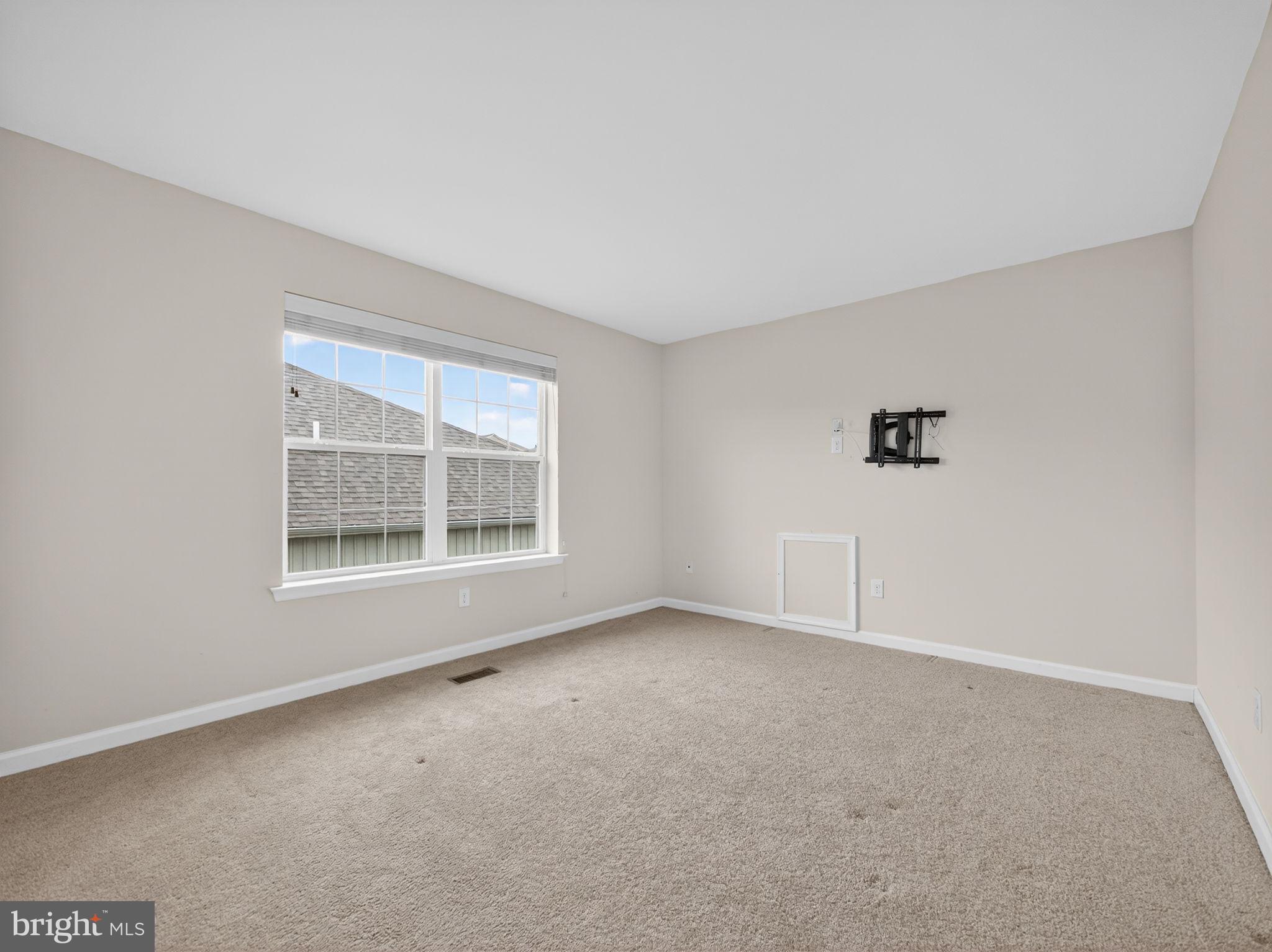 INDIAN CREEK - Residential