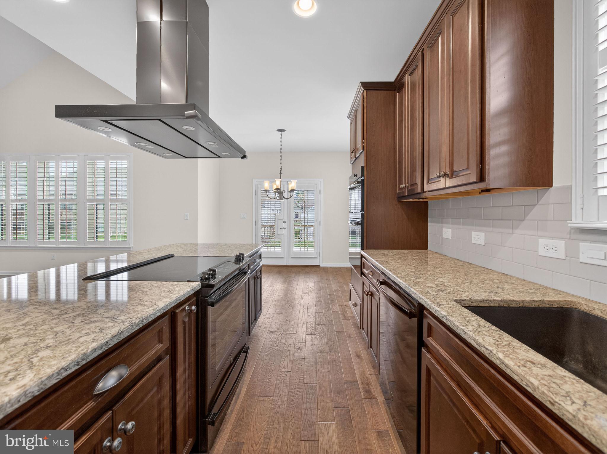 INDIAN CREEK - Residential