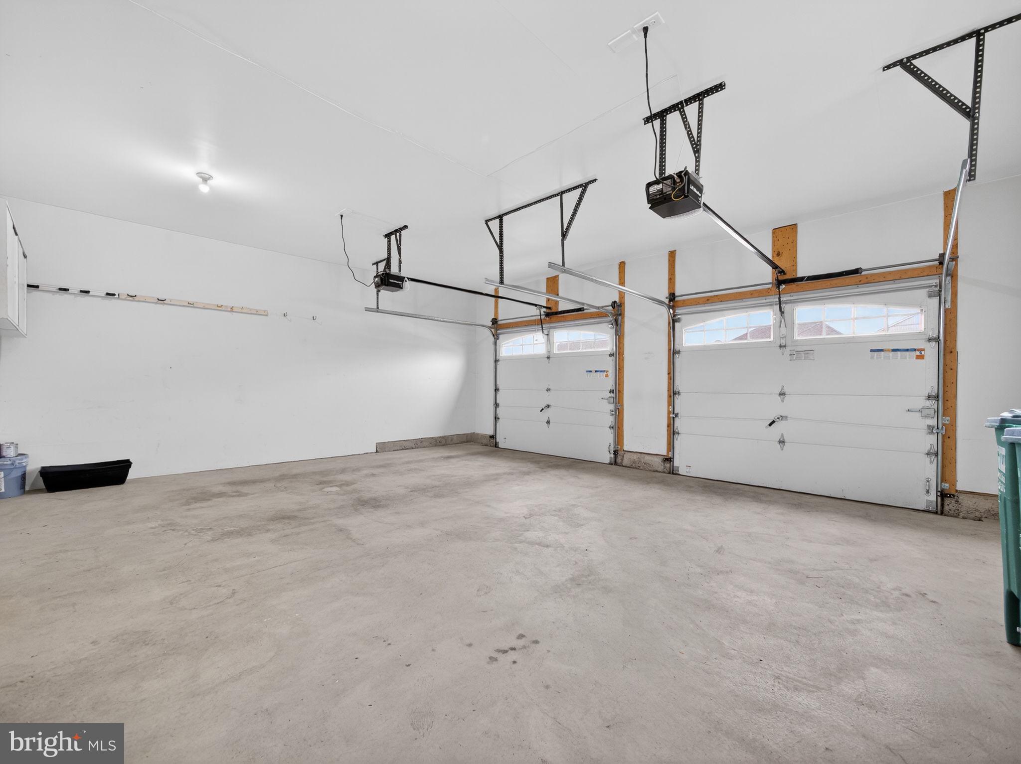 INDIAN CREEK - Residential