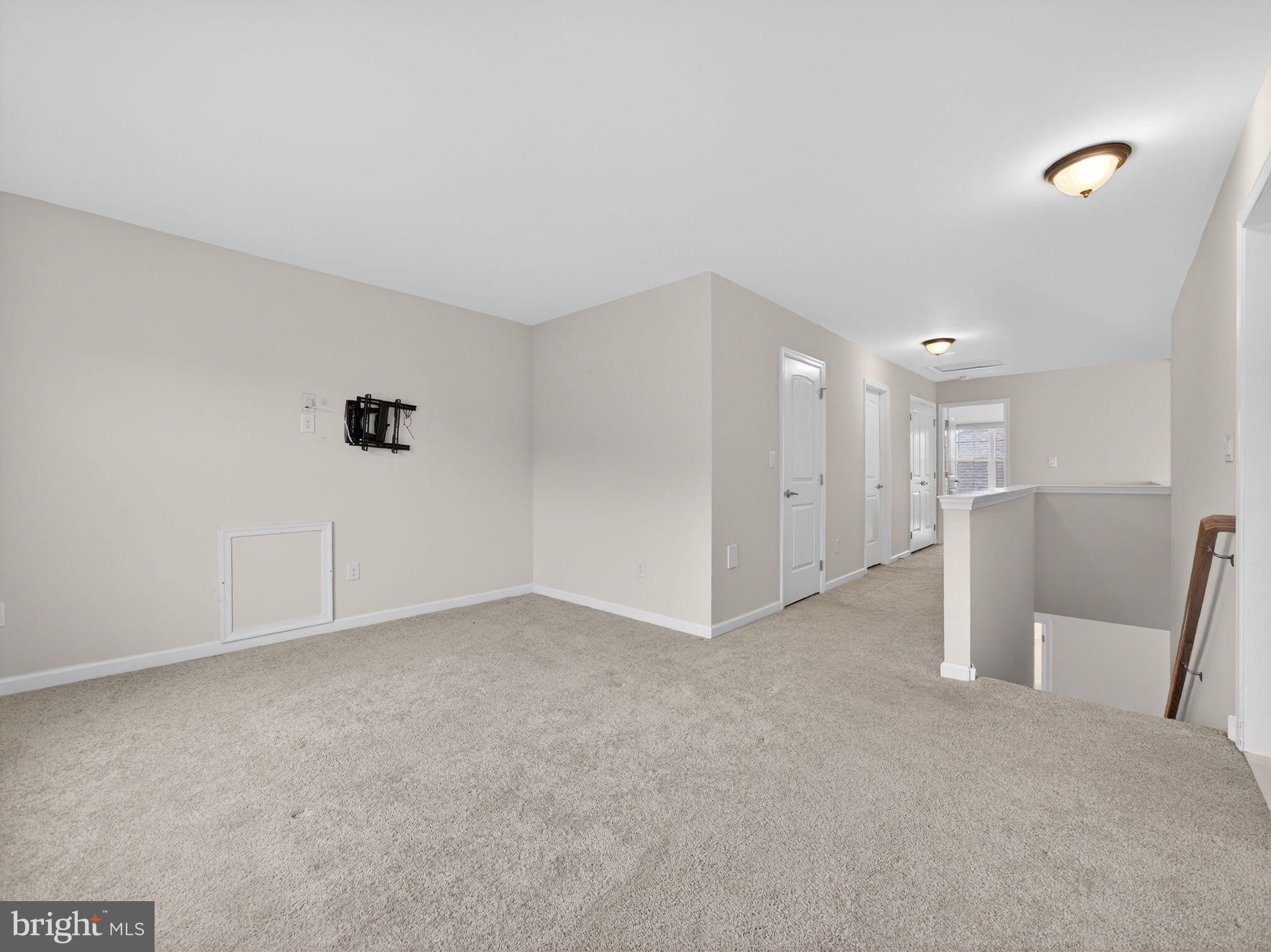 INDIAN CREEK - Residential