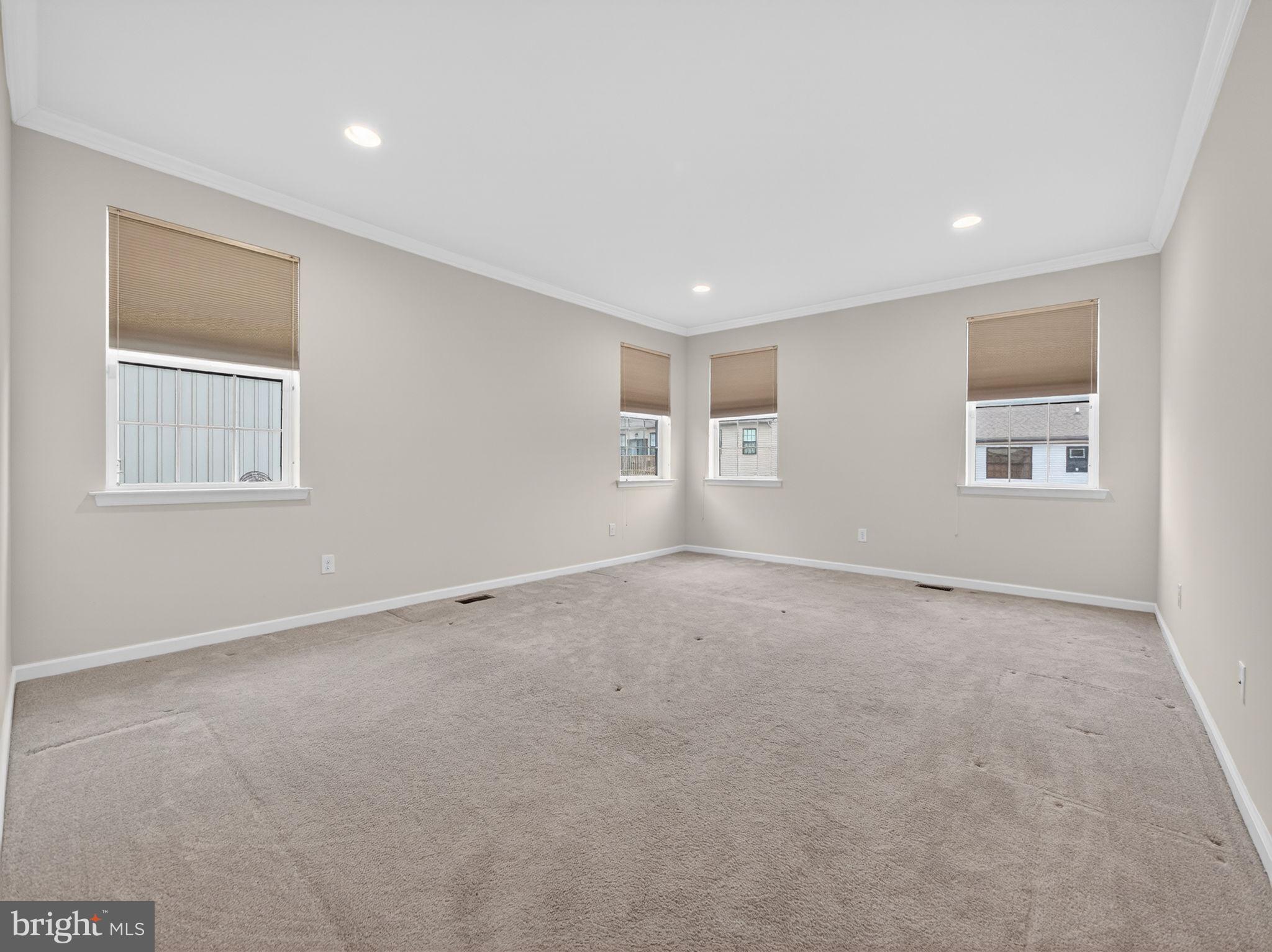 INDIAN CREEK - Residential