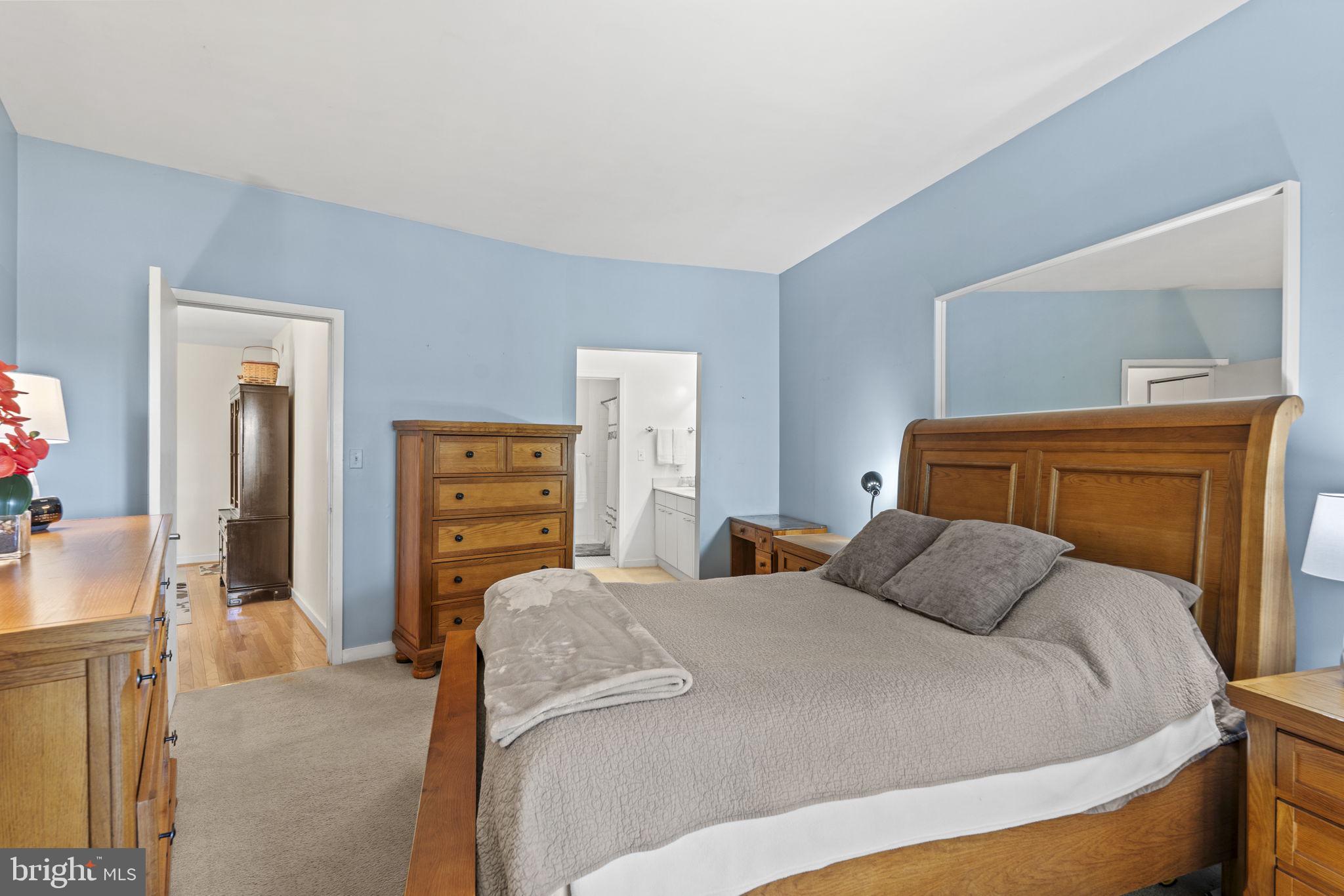 CHESAPEAKE HARBOUR - Residential