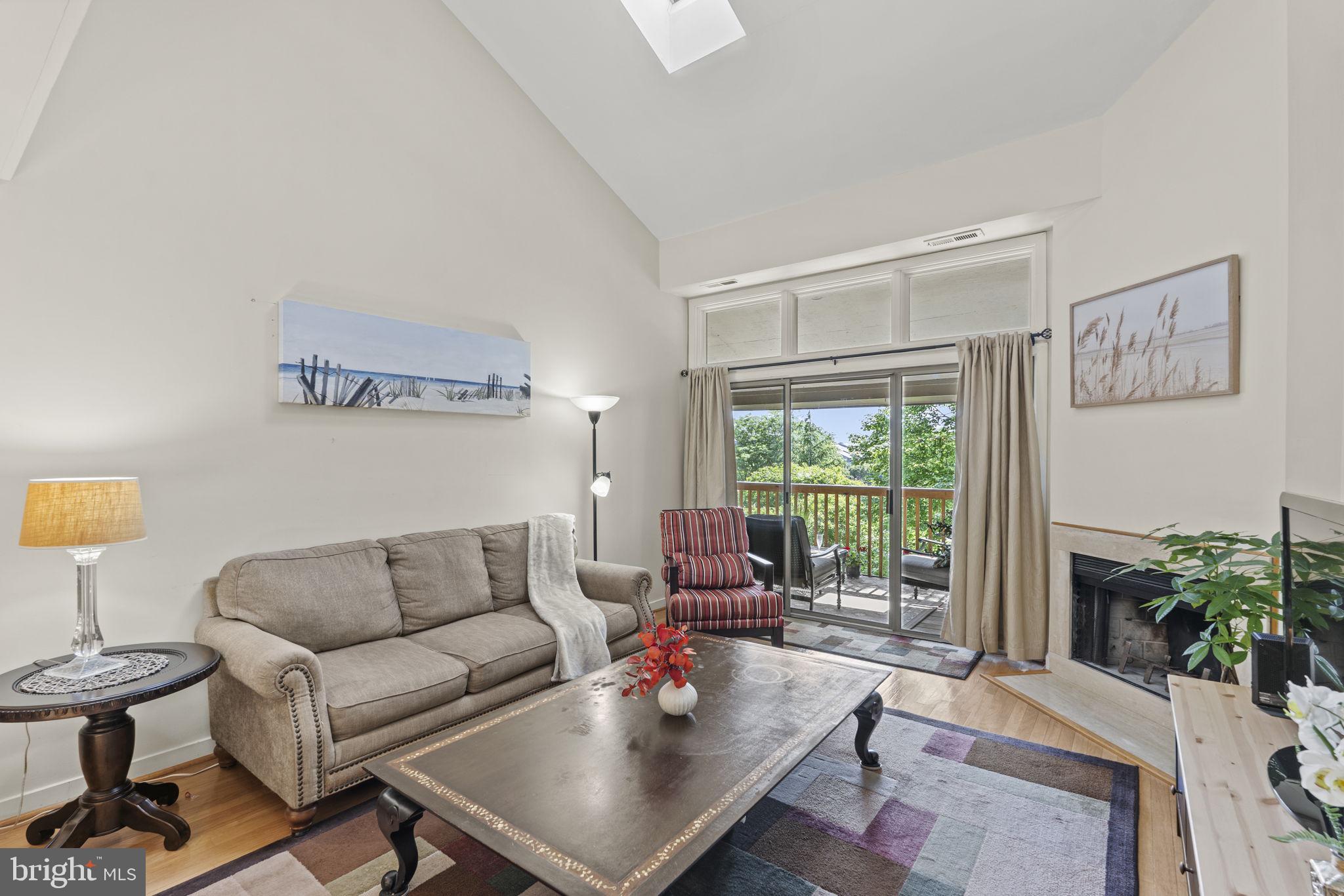 CHESAPEAKE HARBOUR - Residential