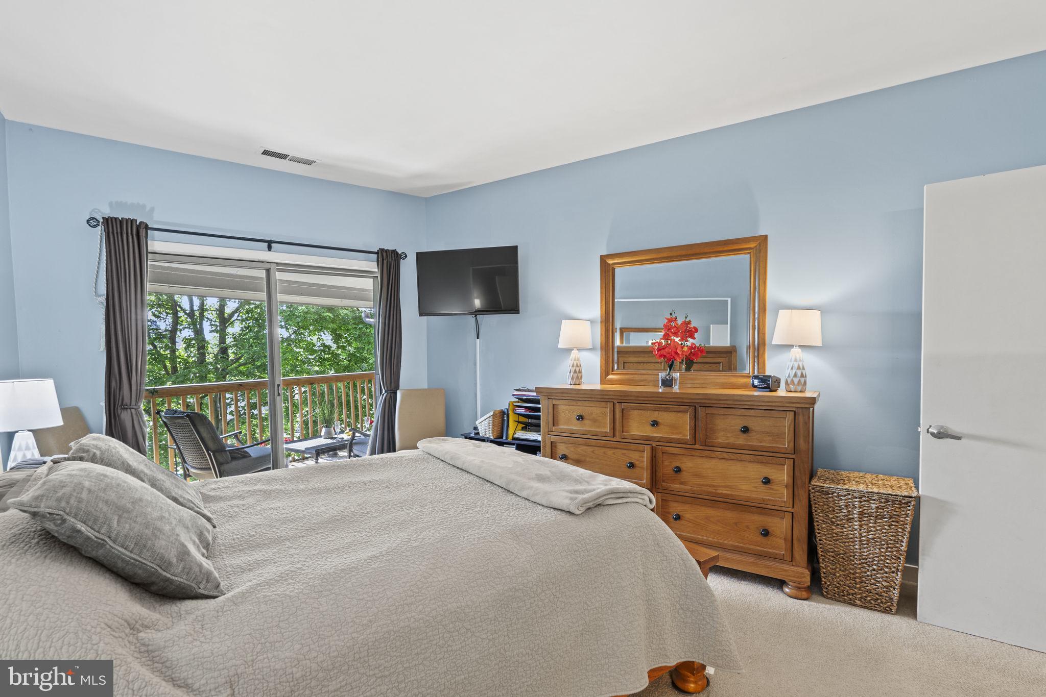 CHESAPEAKE HARBOUR - Residential