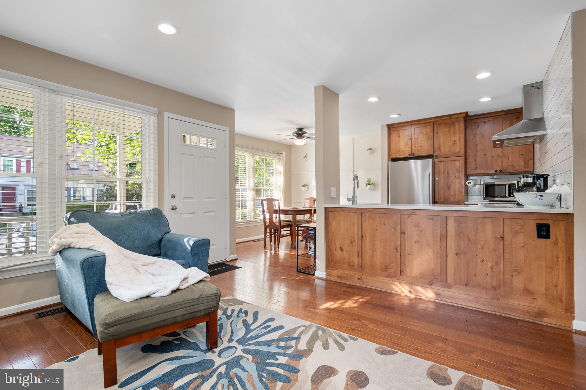 SOUTH KINGS STATION - Residential