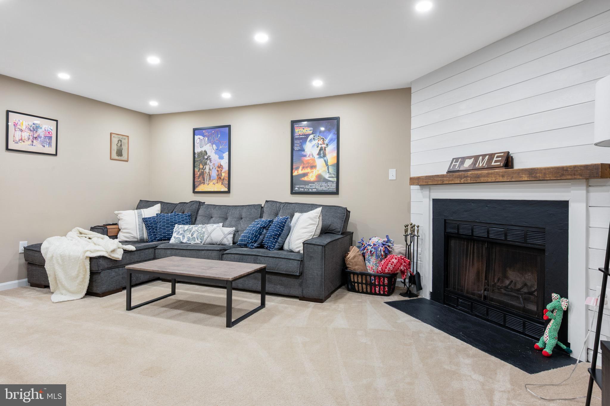 SOUTH KINGS STATION - Residential