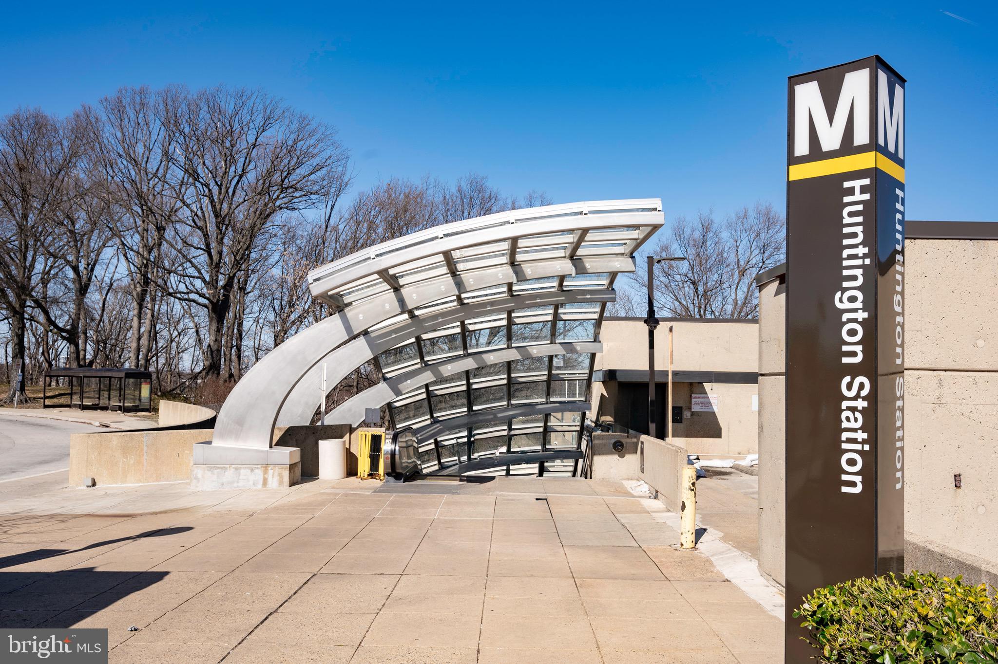 SOUTH KINGS STATION - Residential