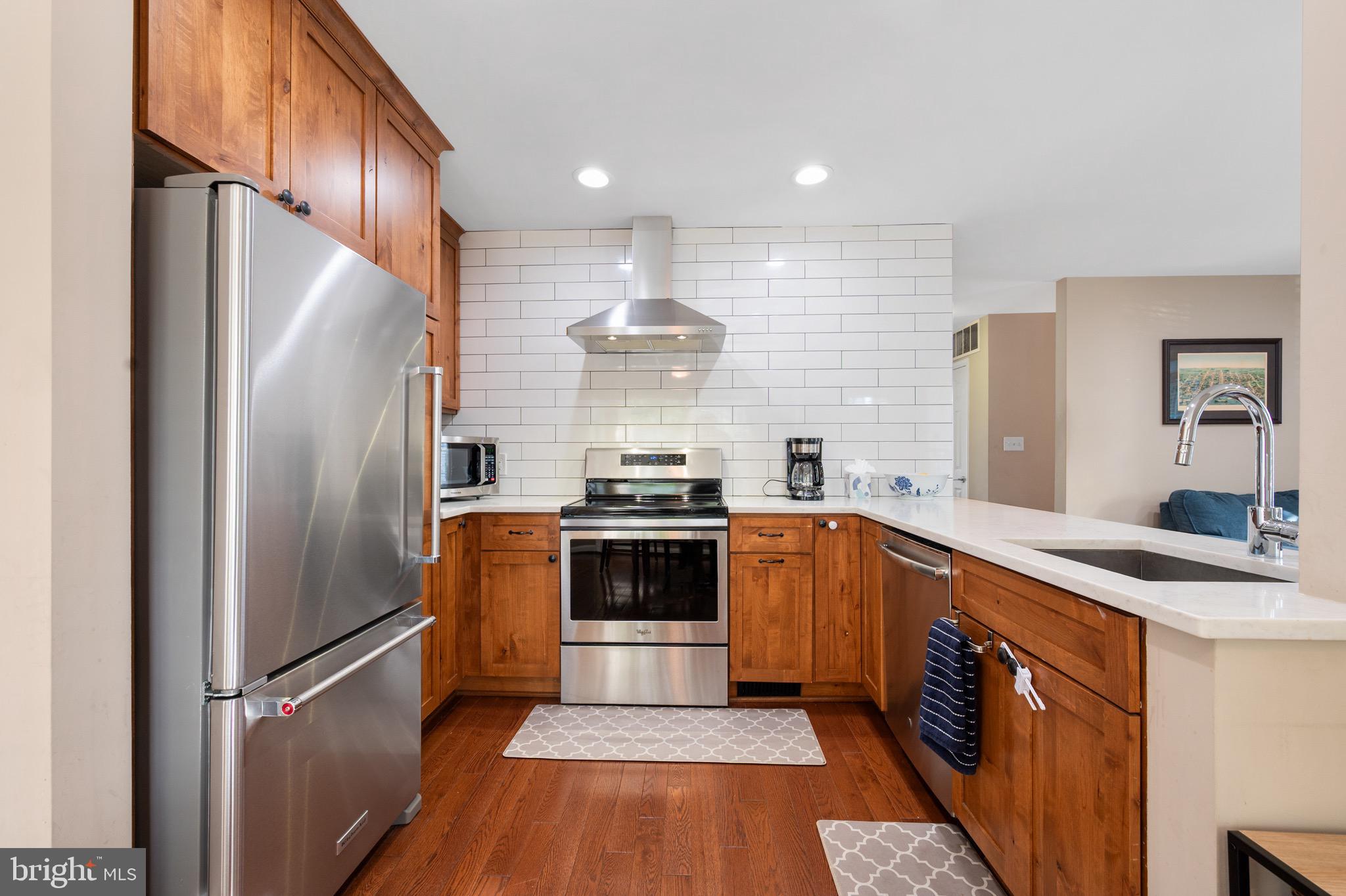 SOUTH KINGS STATION - Residential