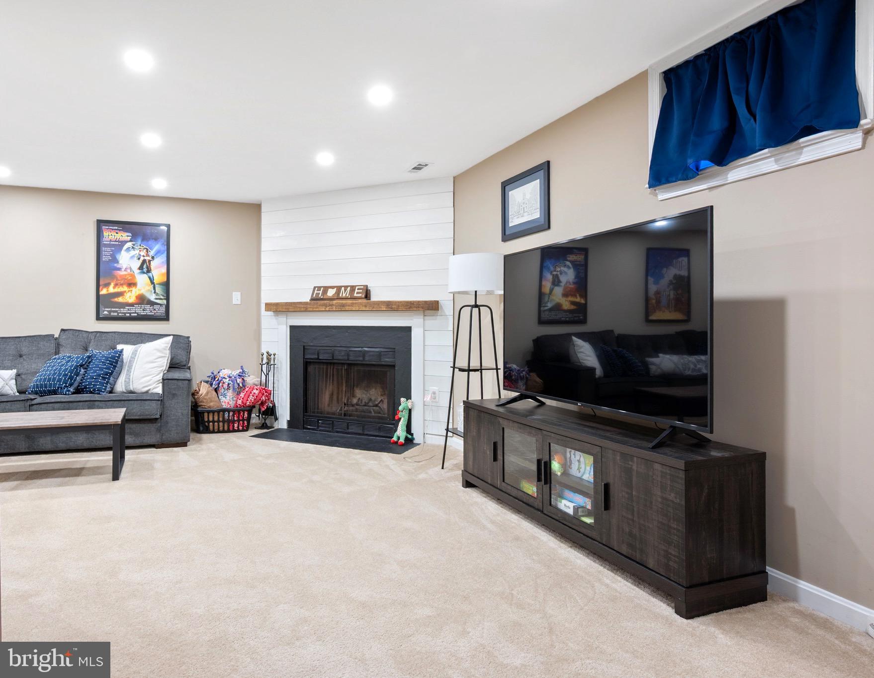 SOUTH KINGS STATION - Residential