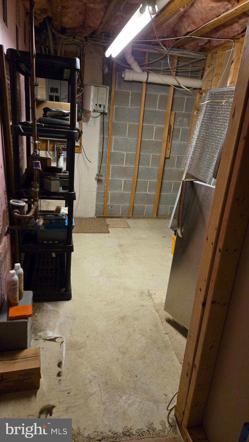 HERITAGE SQUARE - Residential