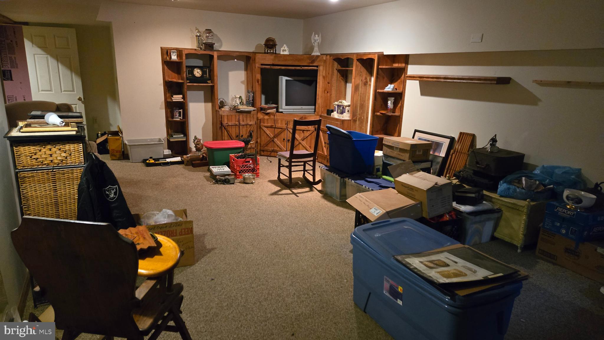 HERITAGE SQUARE - Residential