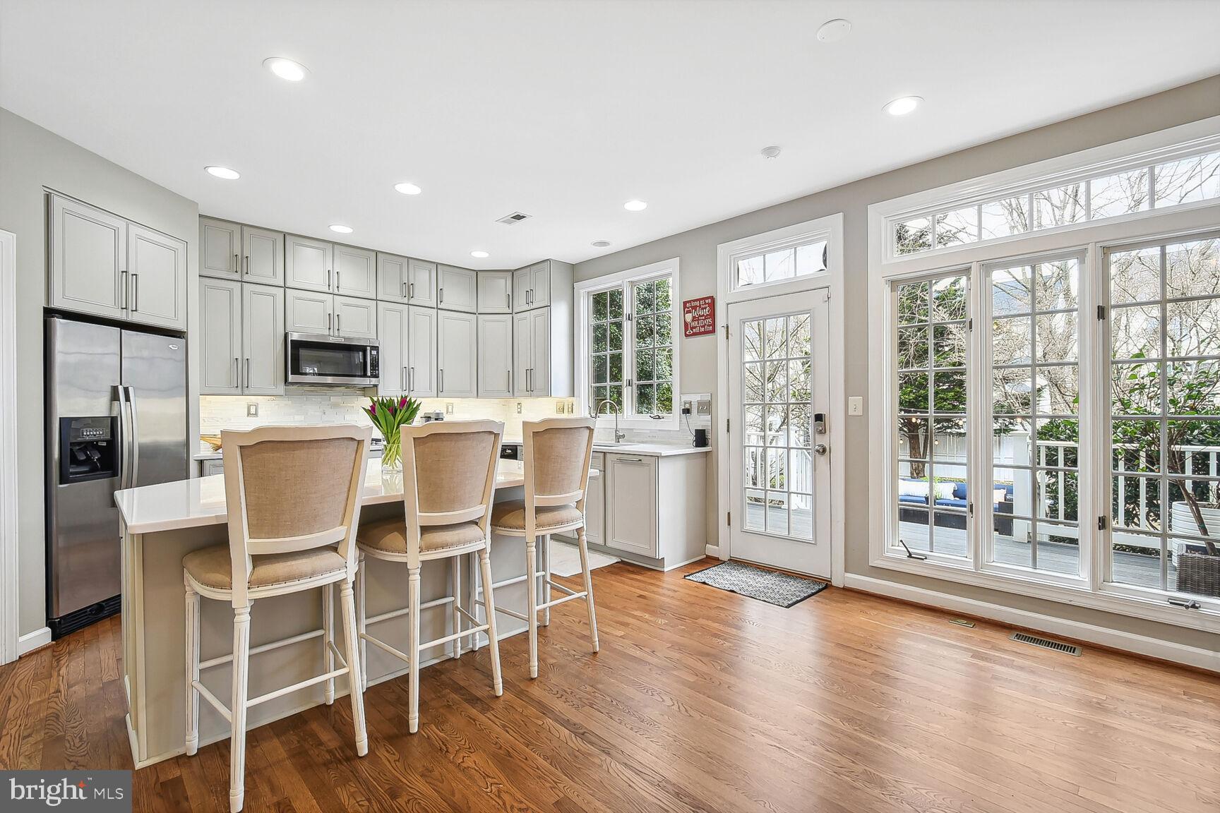 LAKELANDS - Residential