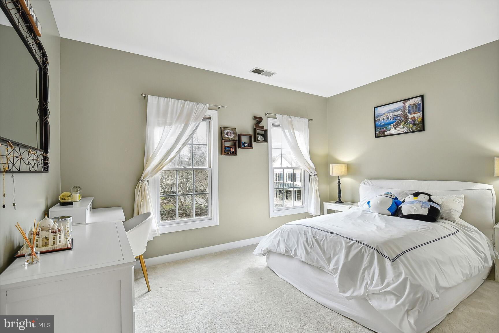 LAKELANDS - Residential