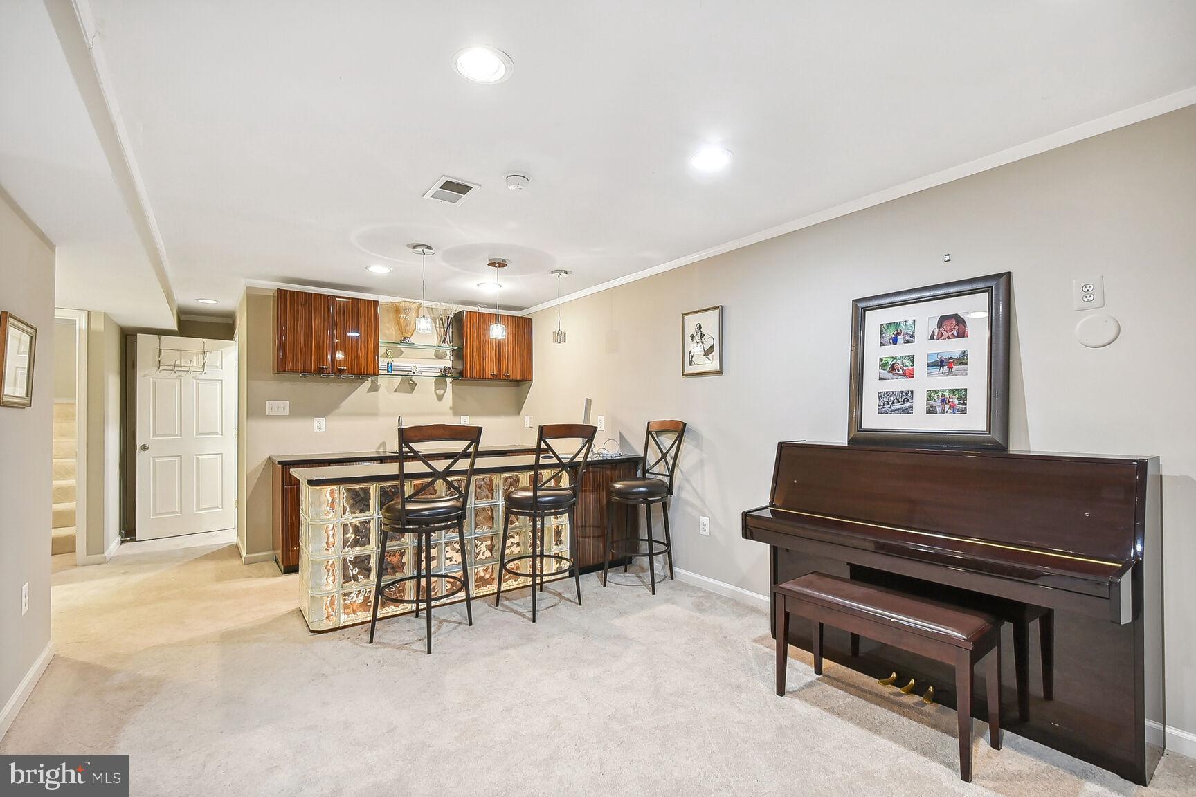 LAKELANDS - Residential