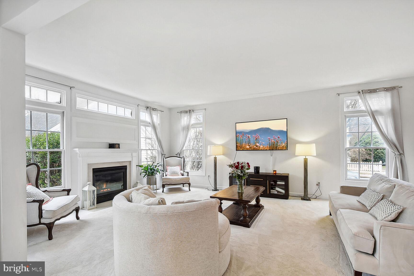 LAKELANDS - Residential